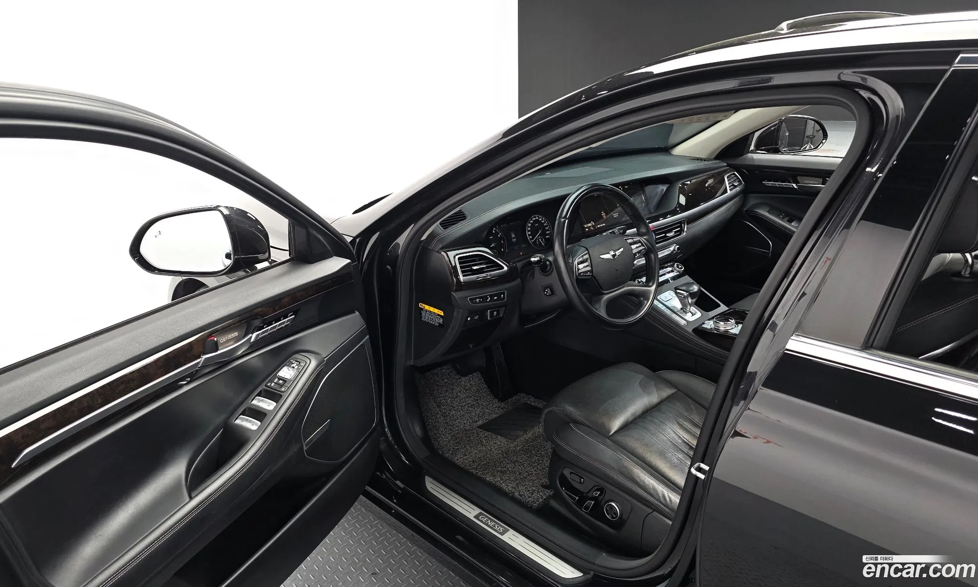 Genesis G90 2018 — 9