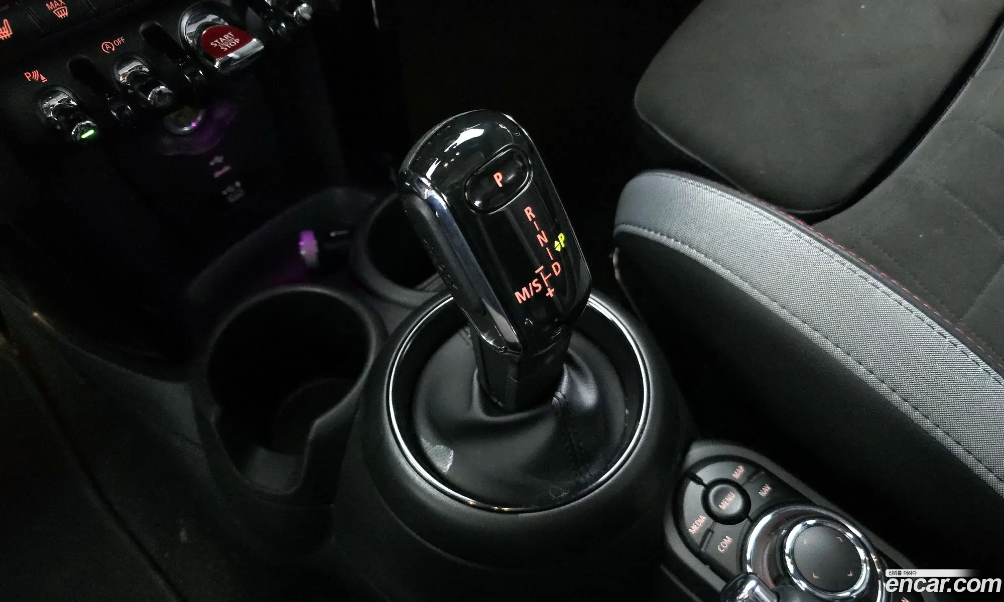 Mini Cooper S 2022 WMW81DH0XN2R72600 — 31