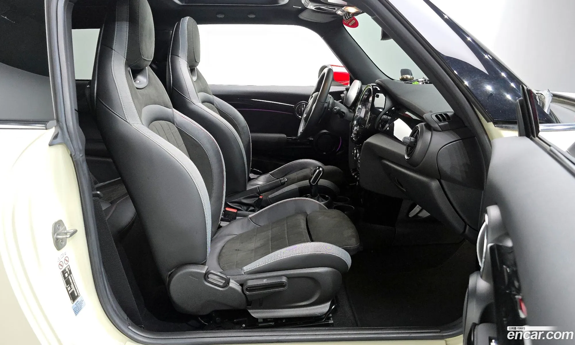 Mini Cooper S 2022 WMW81DH0XN2R72600 — 24