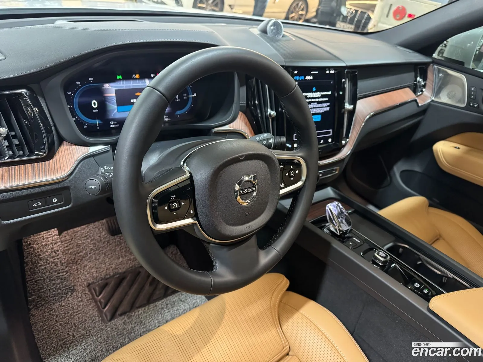 Volvo XC60 2024 — 11