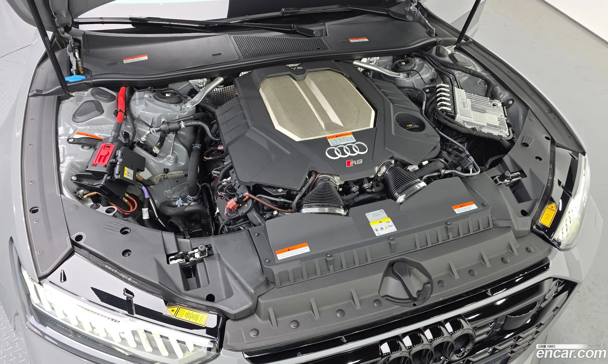 Audi RS7 2025 WUAZZZF2 — 10