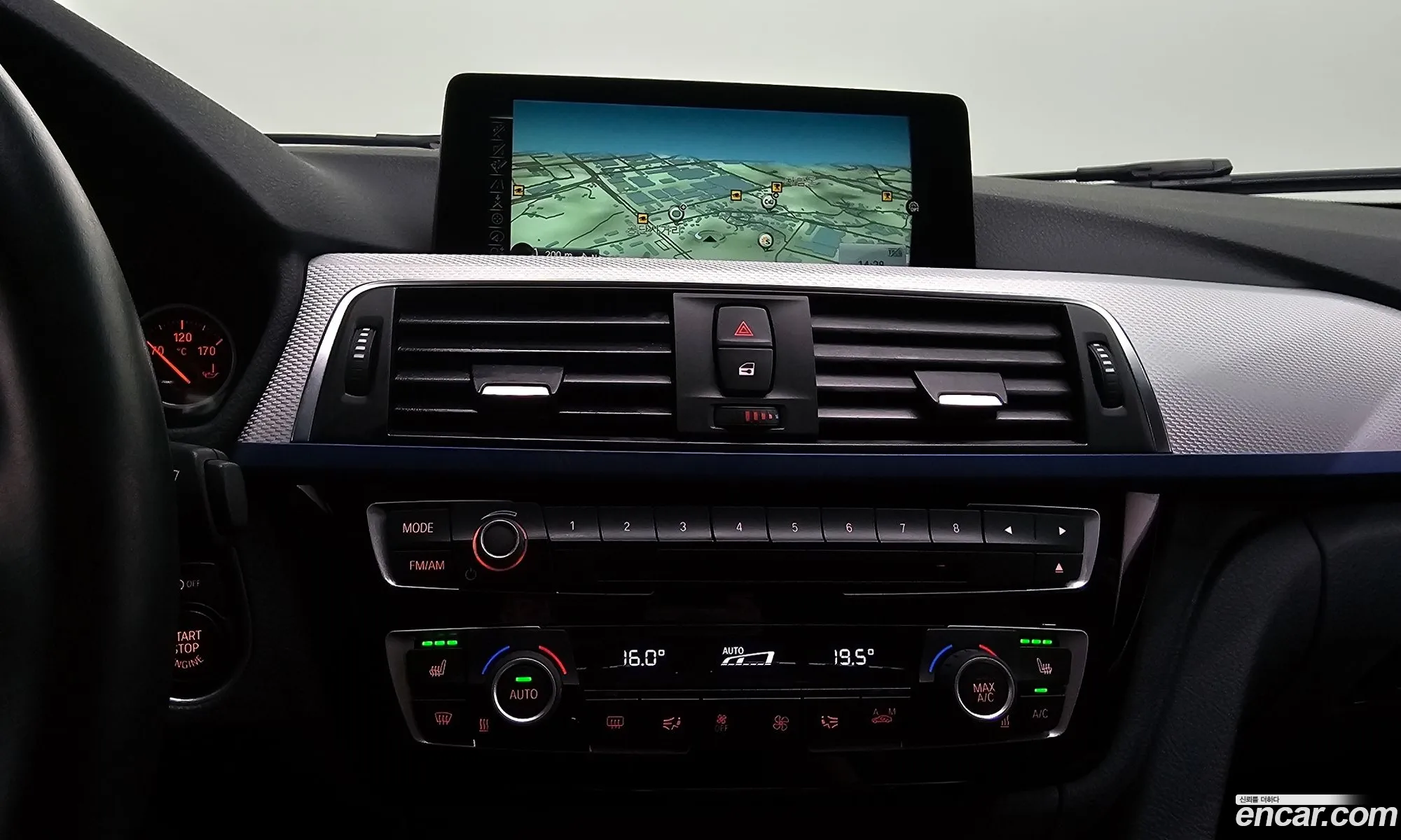 BMW 3 Series 2016 WBA8A9105GK760004 — 2