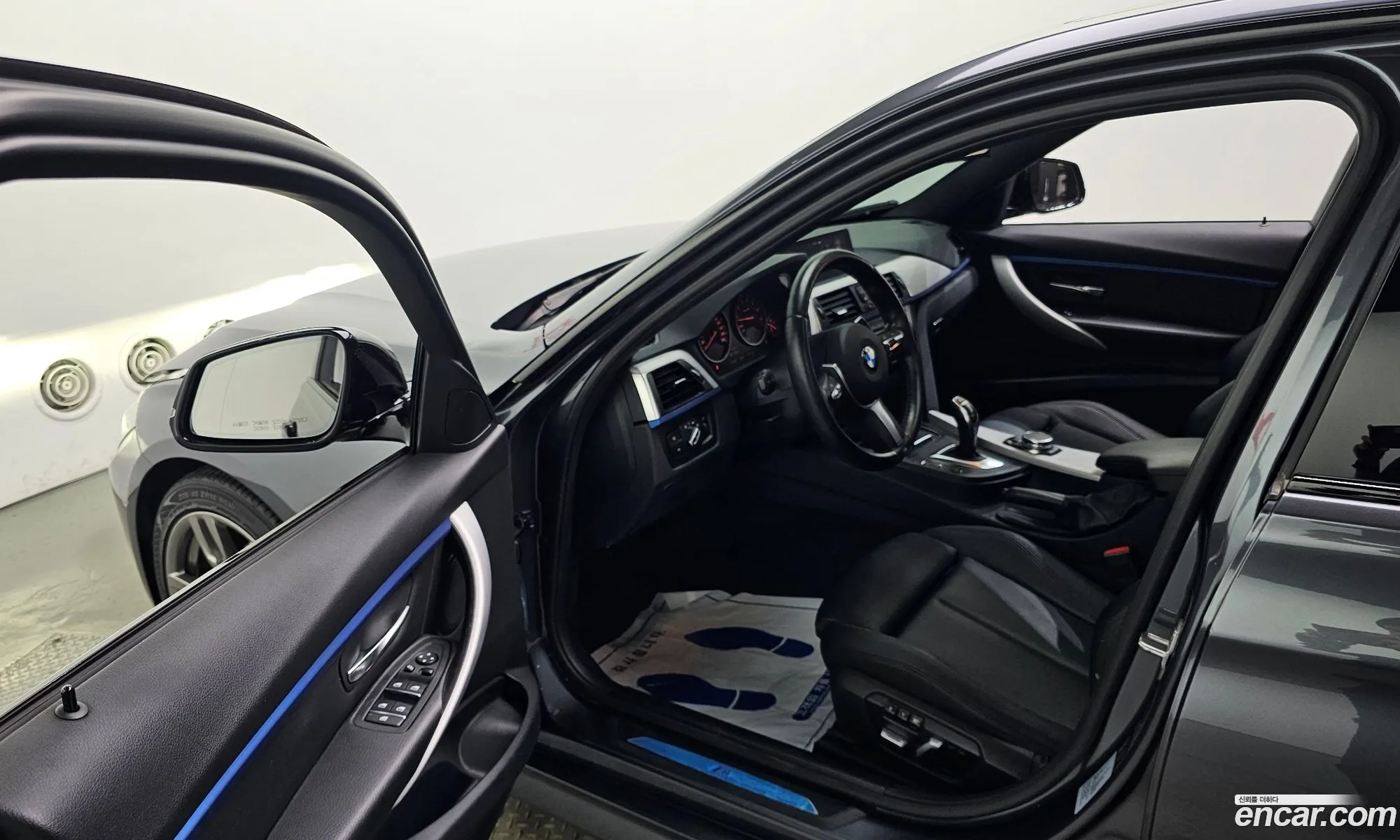 BMW 3 Series 2016 WBA8A9105GK760004 — 7