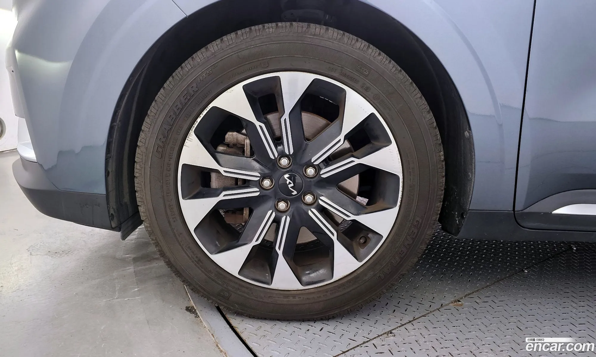Kia Carnival 2020 — 7