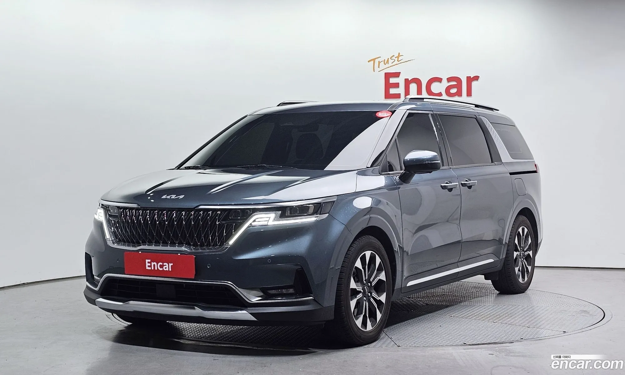 Kia Carnival 2020 — 2