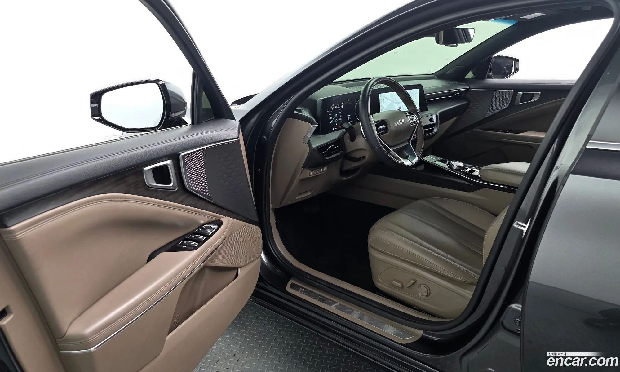 Kia K8 Hybrid 2022 — 15