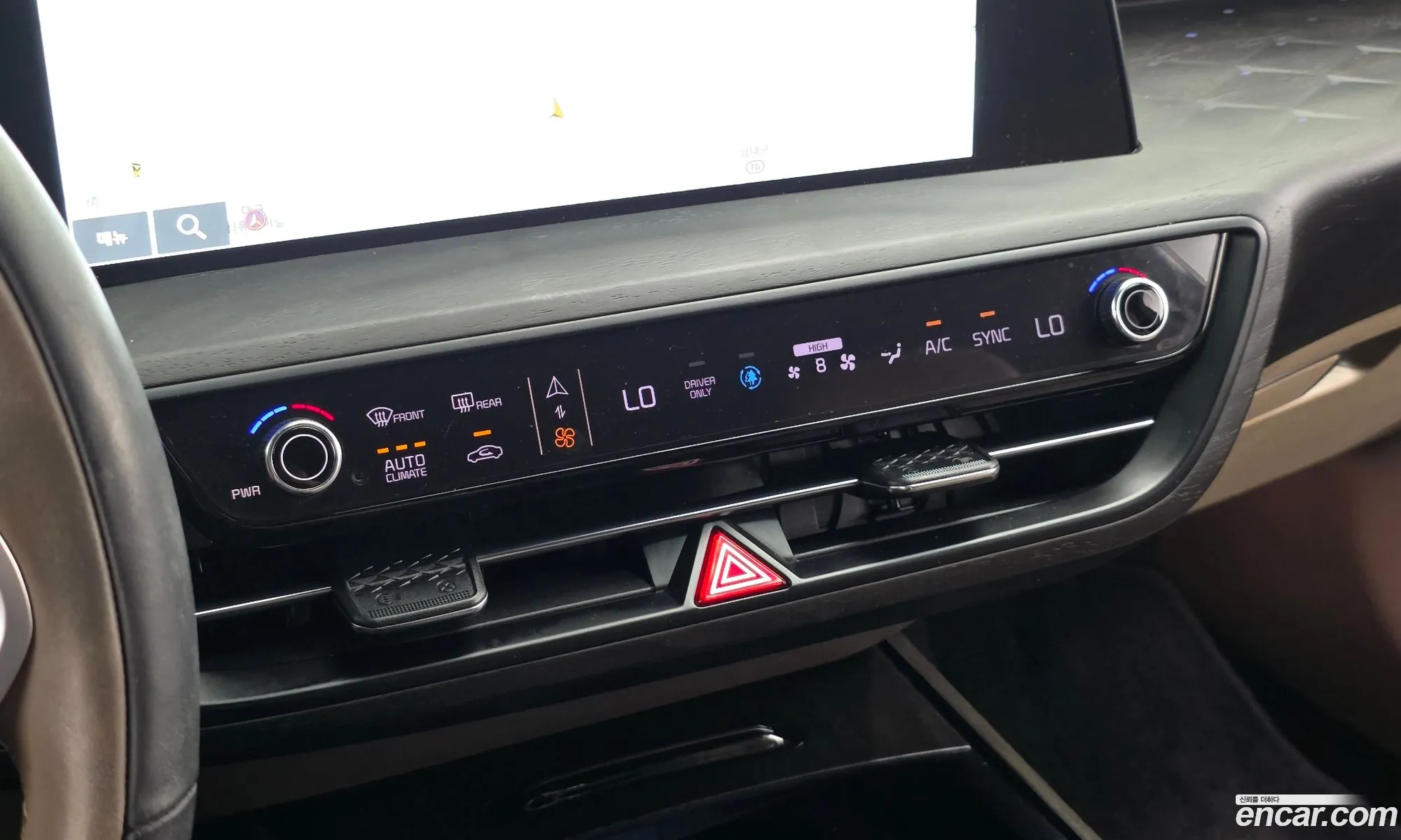 Kia K8 Hybrid 2022 — 17