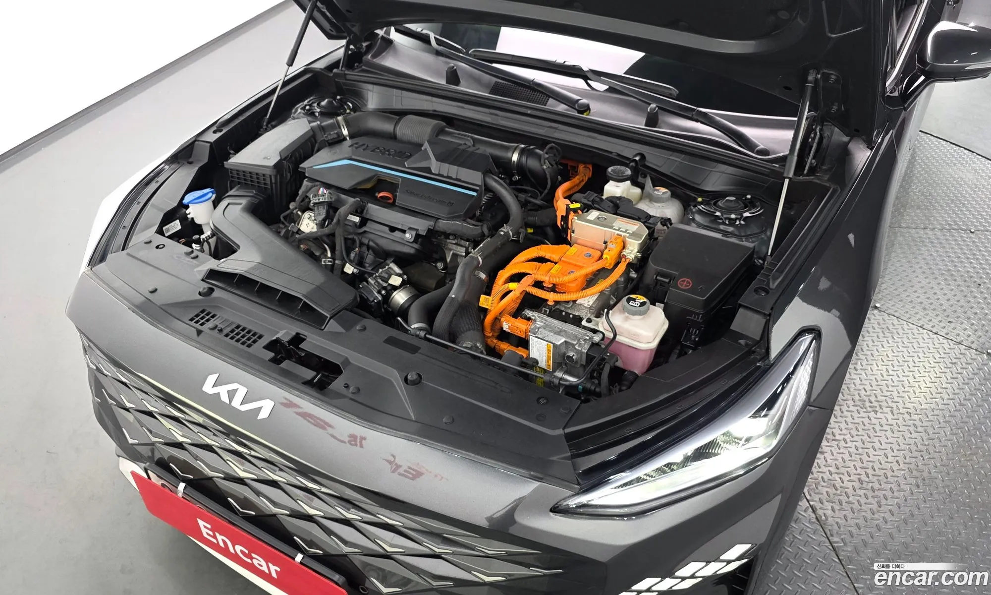 Kia K8 Hybrid 2022 — 7