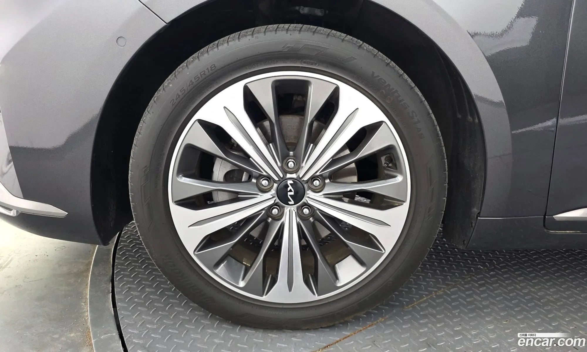 Kia K8 Hybrid 2022 — 9