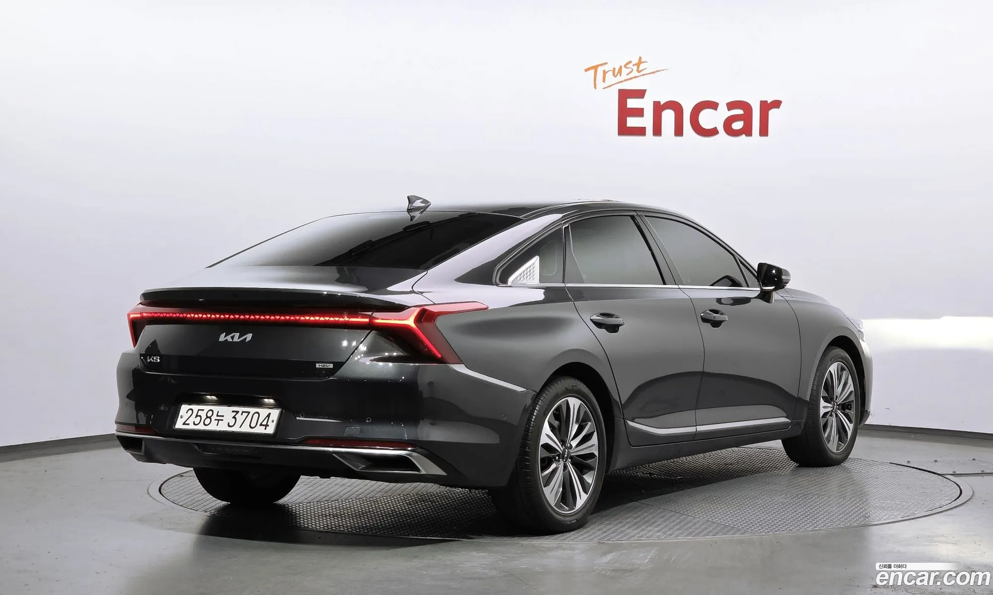 Kia K8 Hybrid 2022 — 6