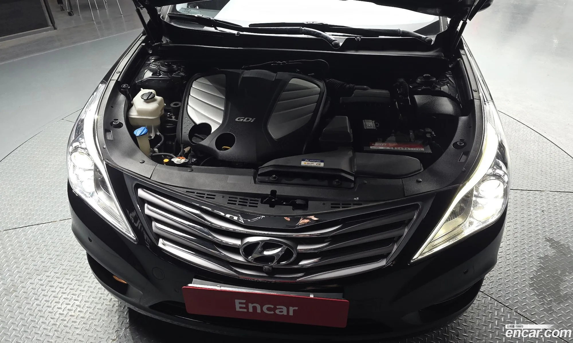 Hyundai Grandeur HG 2012 — 17