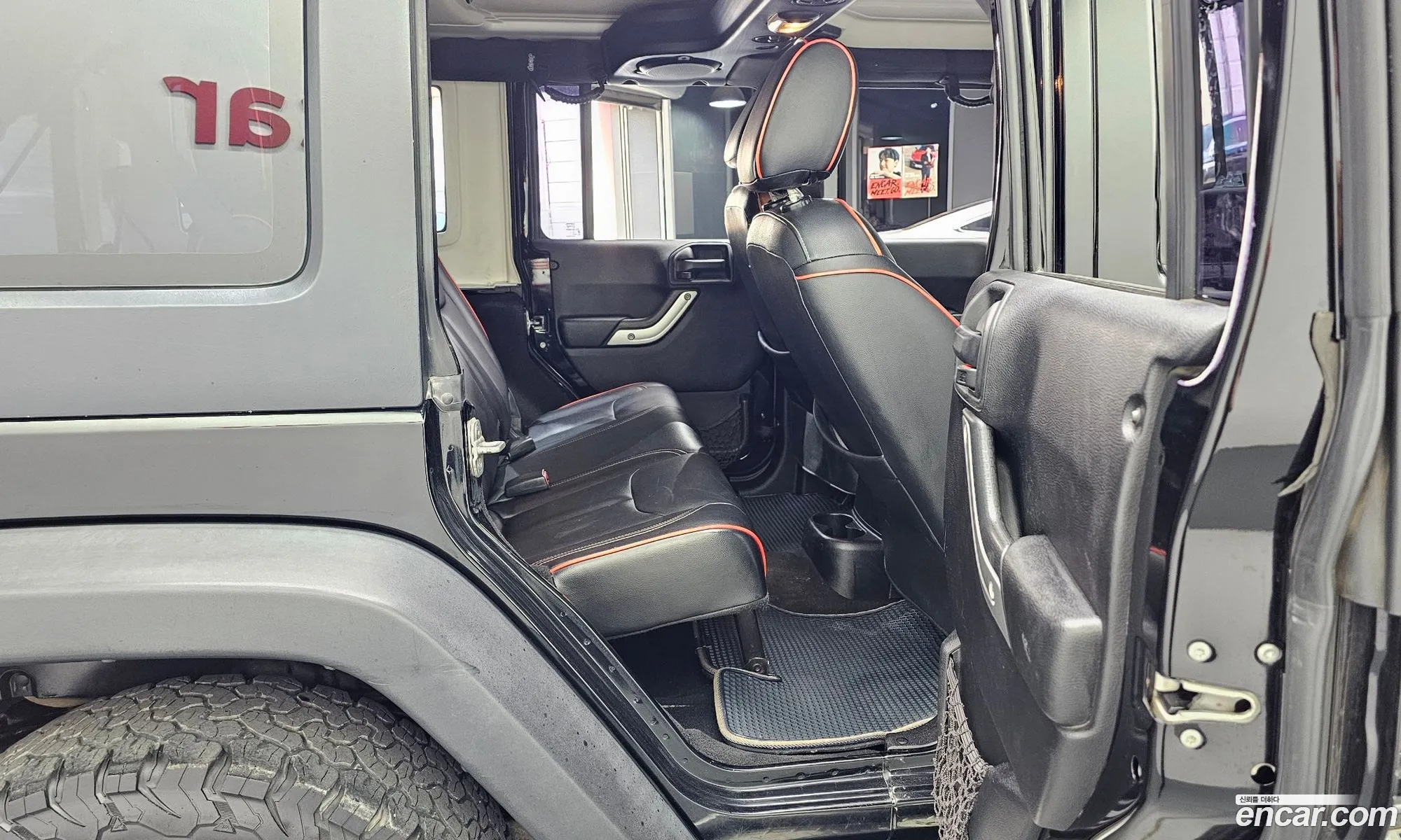 Jeep Wrangler 2013 — 16