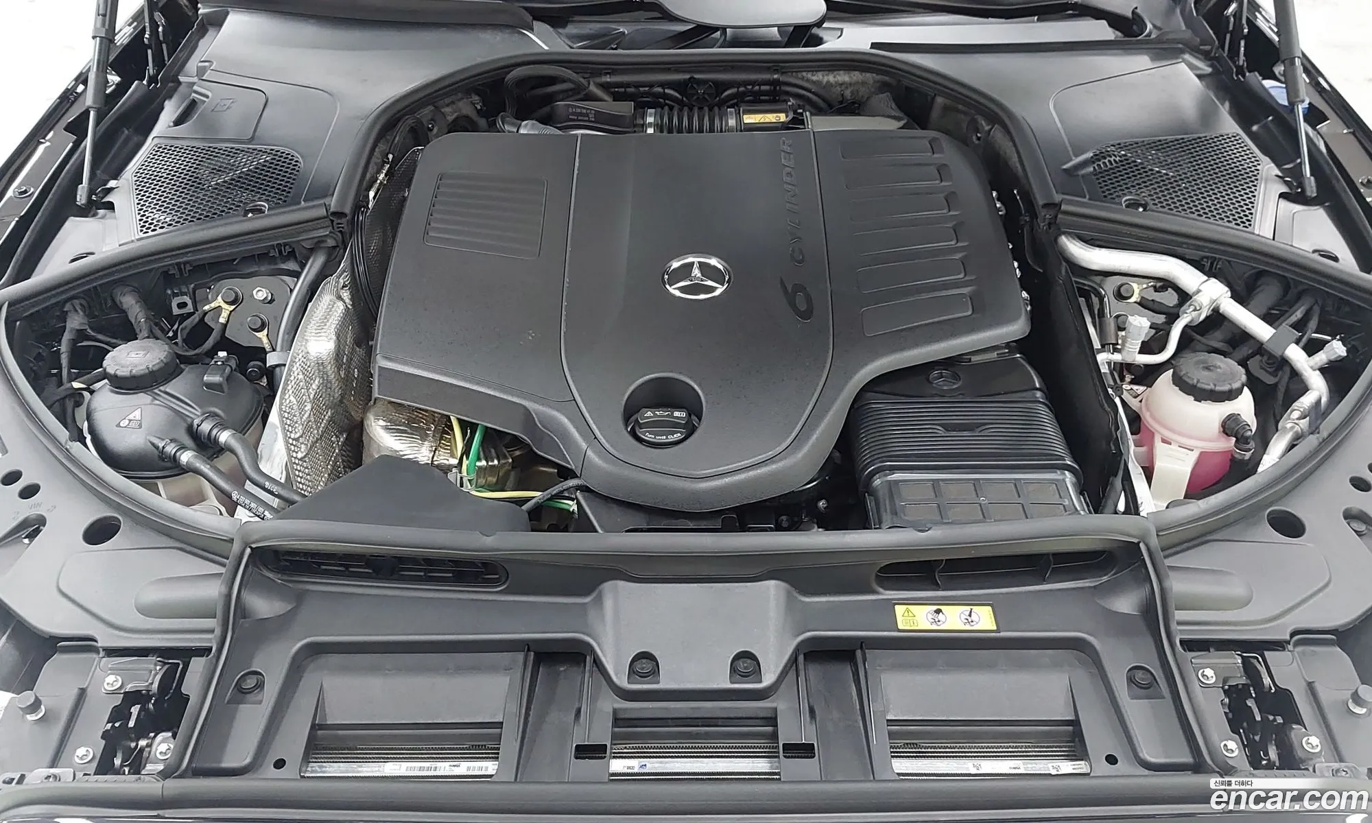 Mercedes-Benz S-Class W223 2025 — 17