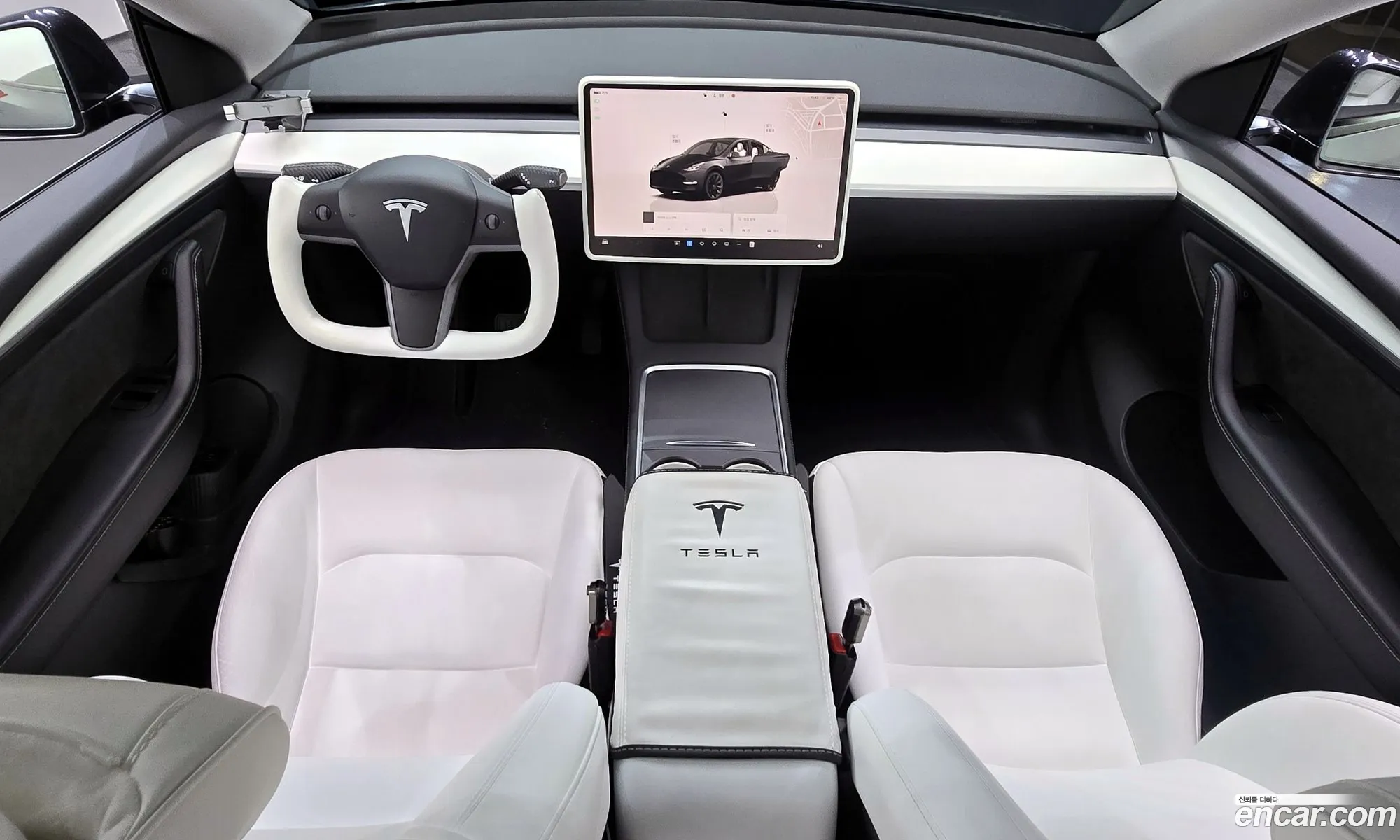Tesla Model Y 2024 — 10