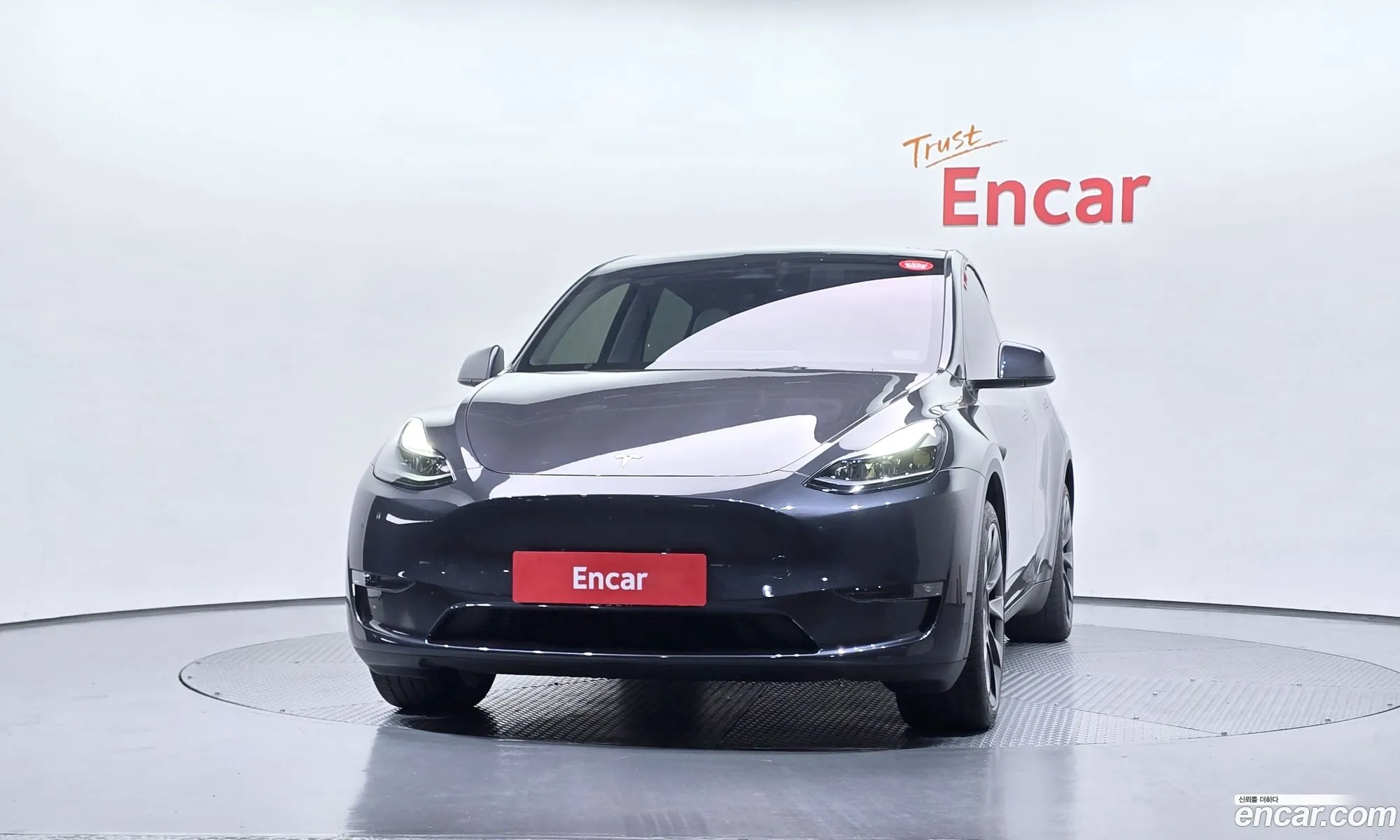Tesla Model Y 2024 — 5