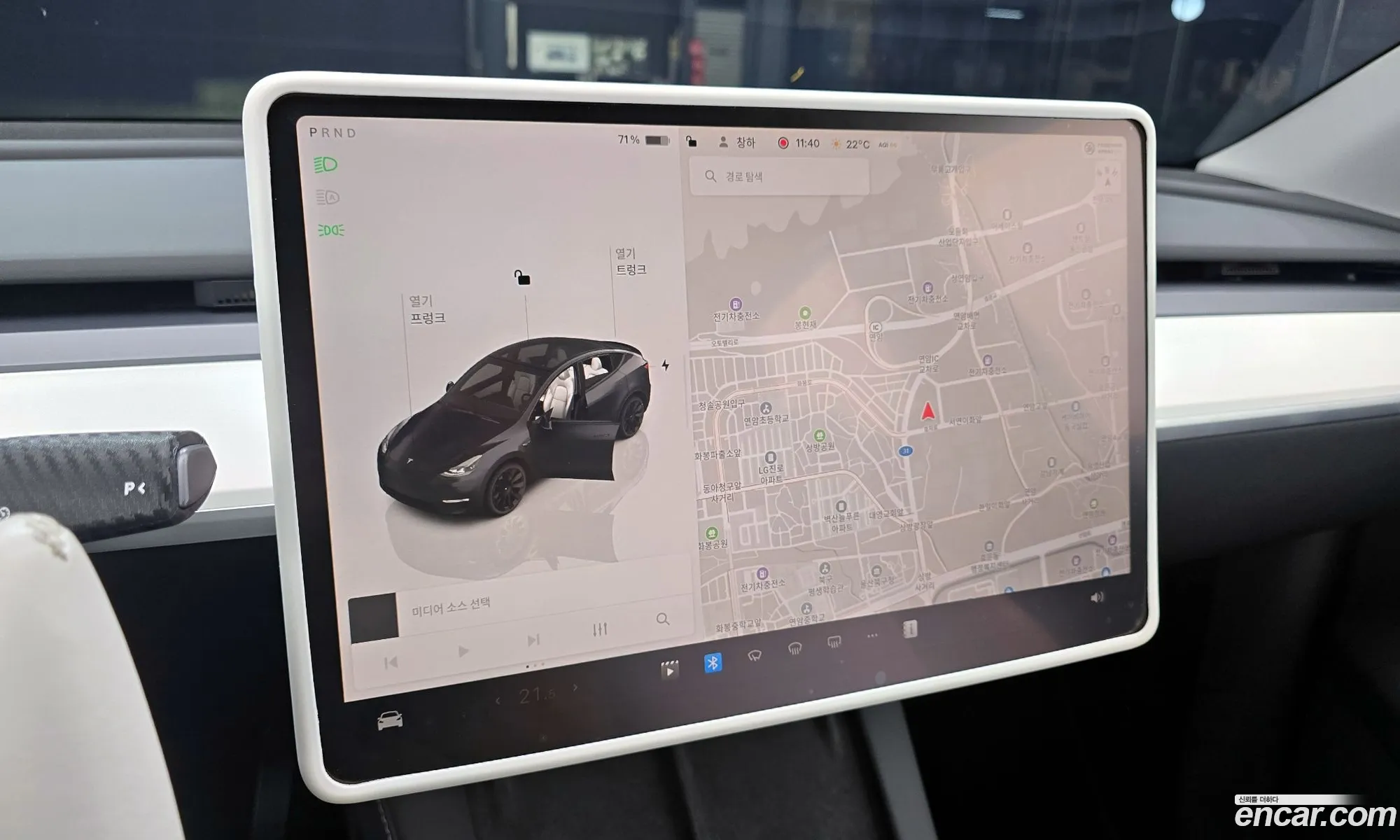 Tesla Model Y 2024 — 7