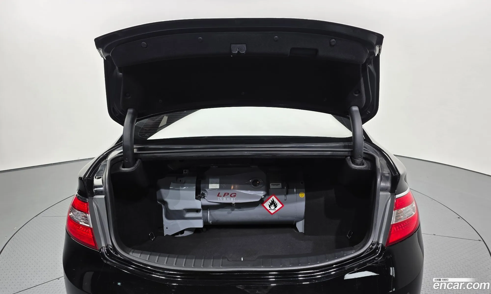 Hyundai Grandeur HG 2014 — 16