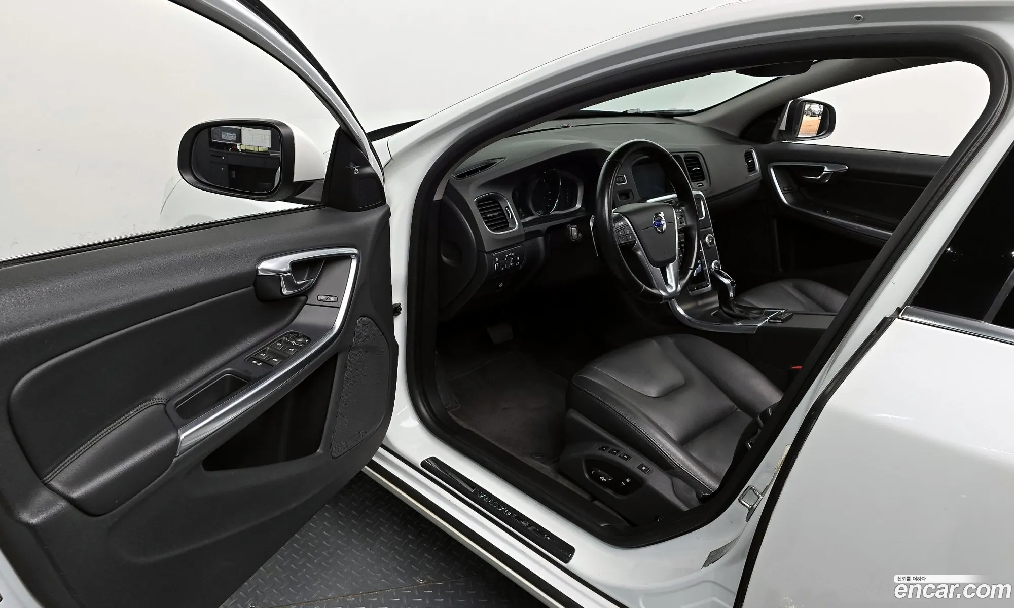 Volvo S60 2014 YV1FS84BBF2348100 — 8