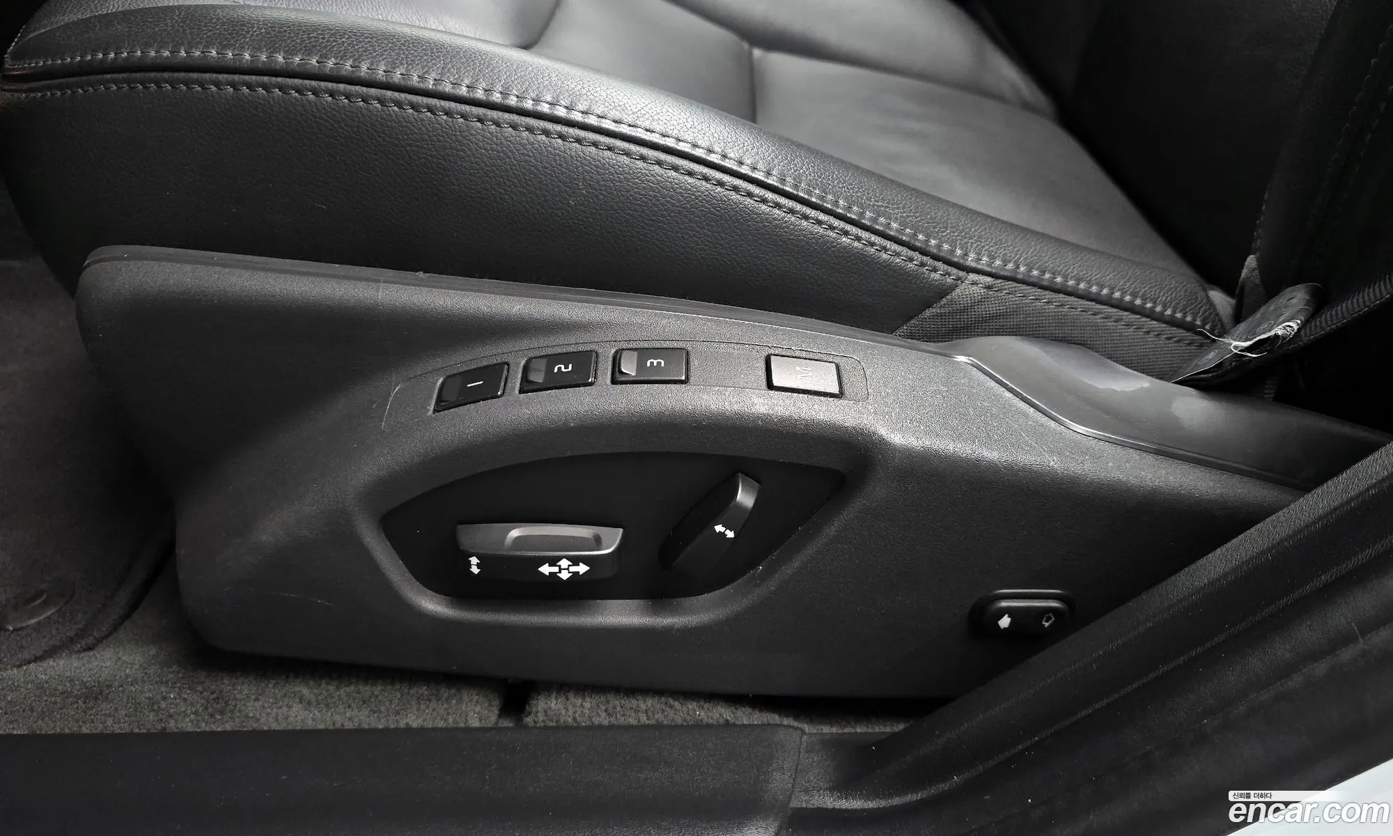 Volvo S60 2014 YV1FS84BBF2348100 — 33