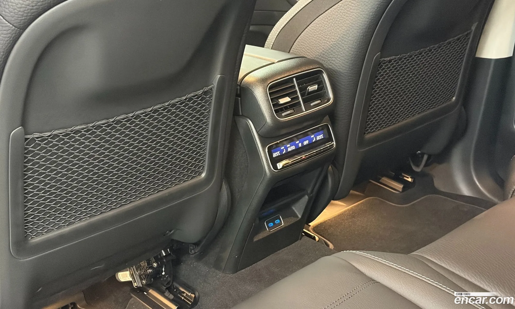 Mercedes-Benz GLE-Class W167 2025 — 14