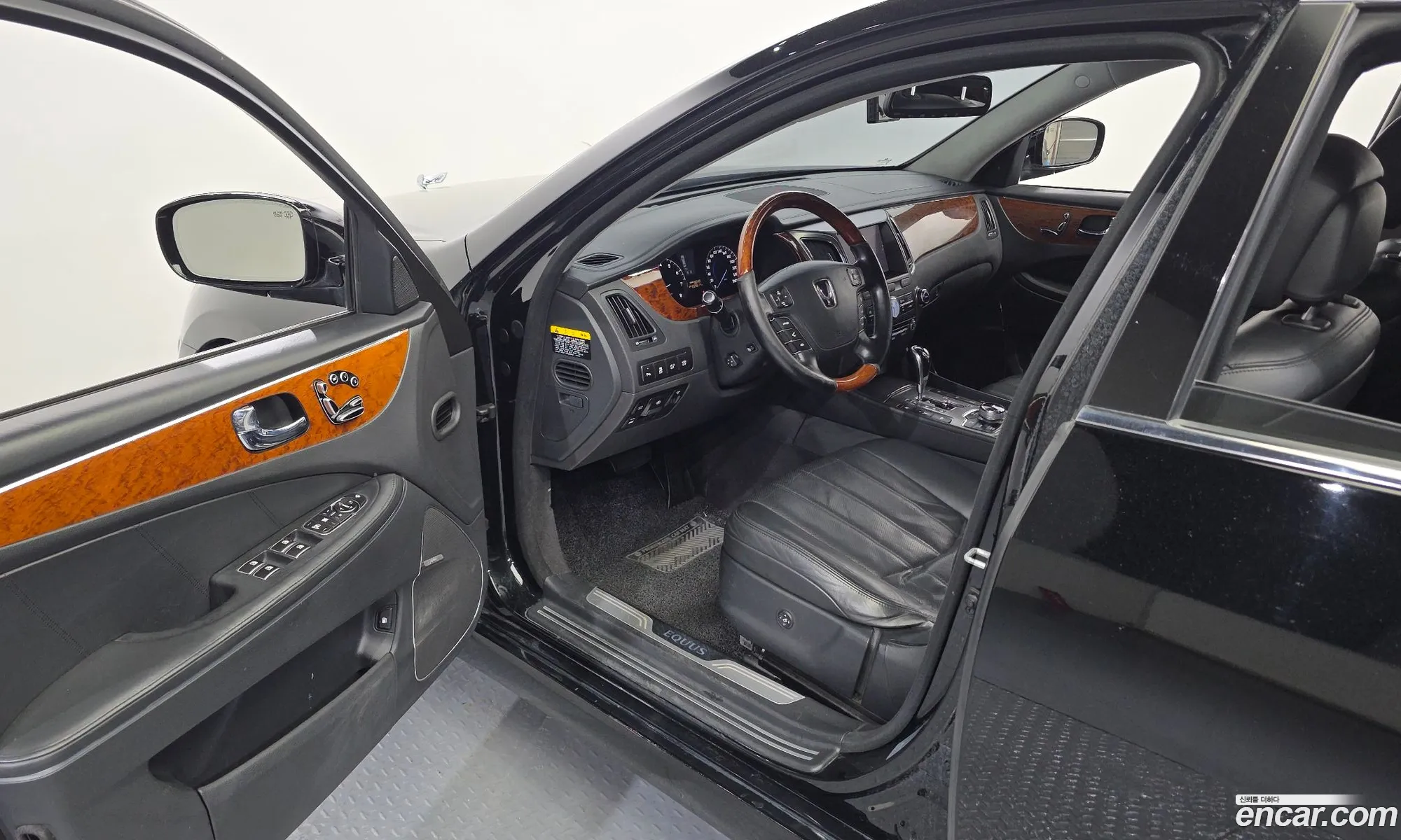 Hyundai Equus 2009 — 3