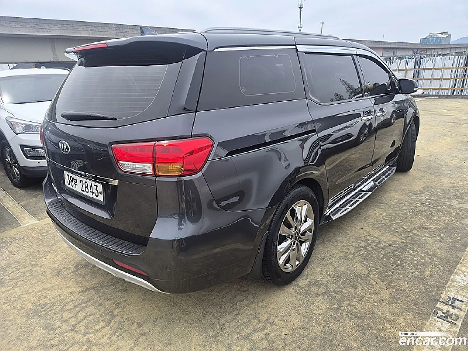 Kia Carnival 2015 — 10