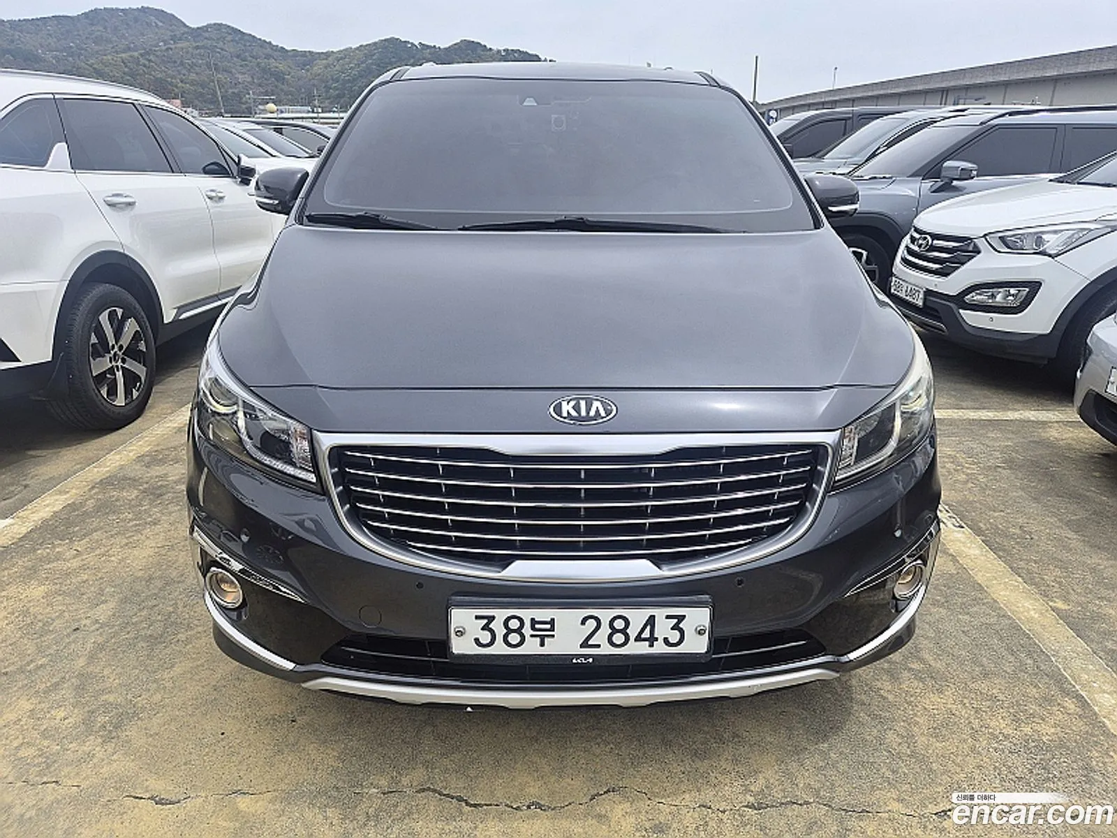 Kia Carnival 2015 — 14
