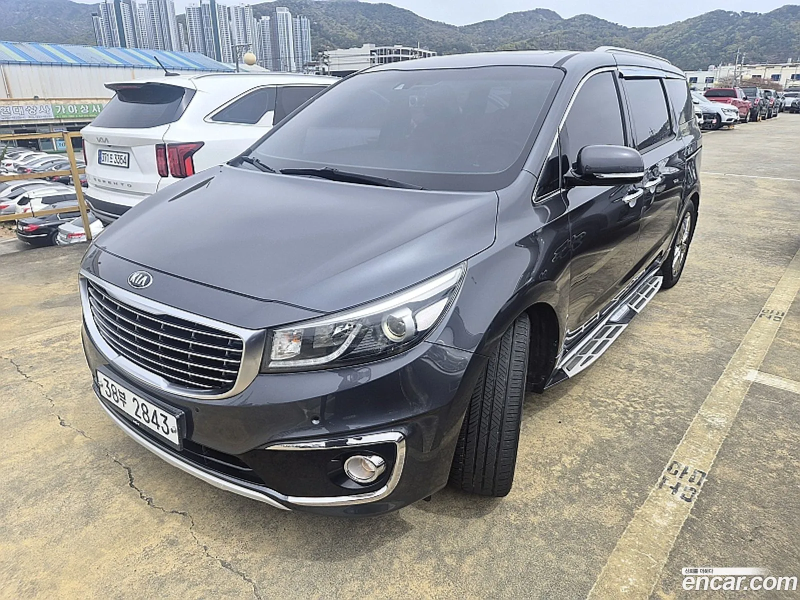 Kia Carnival 2015 — 9