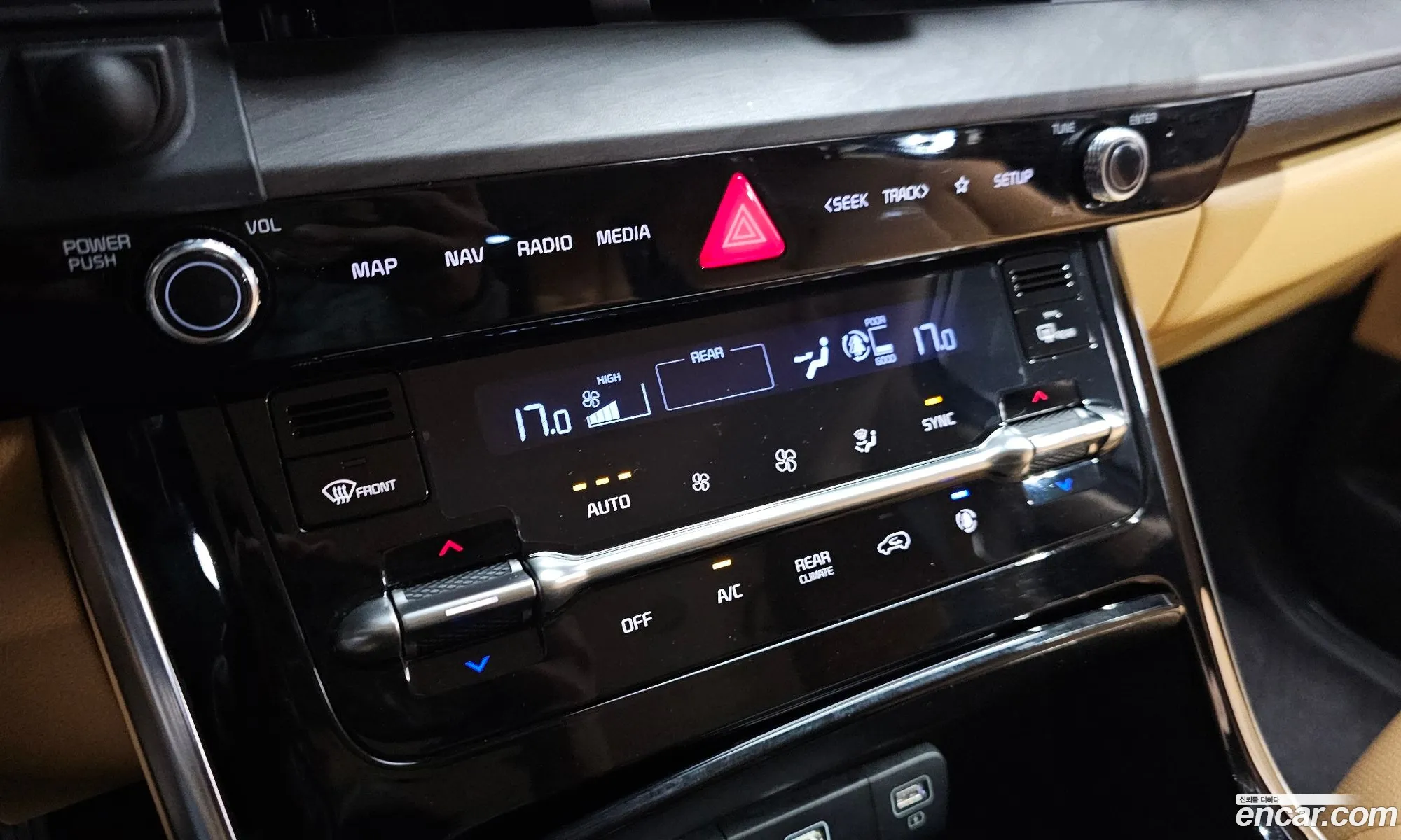 Kia Carnival 2022 — 12