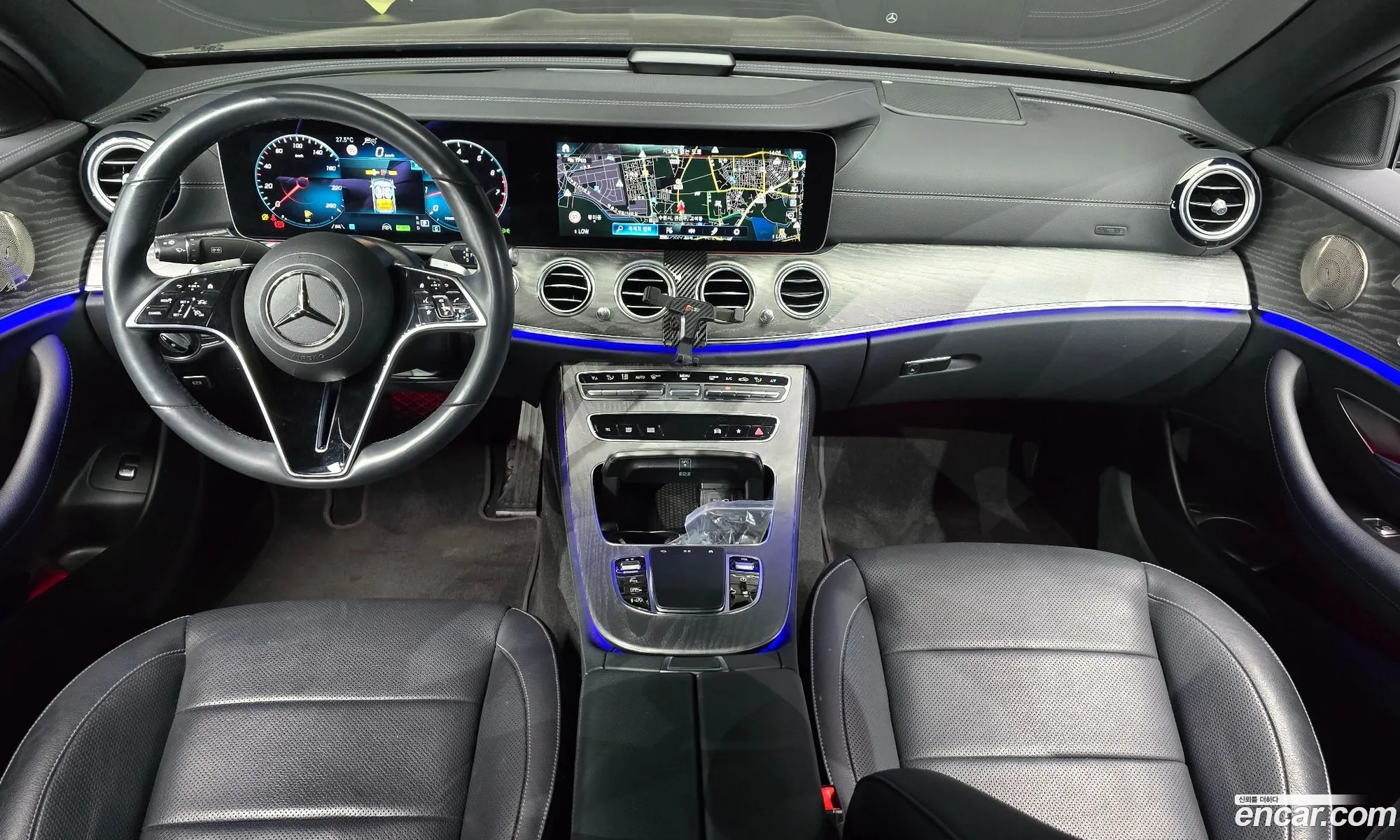 Mercedes-Benz E-Class W213 2022 — 26