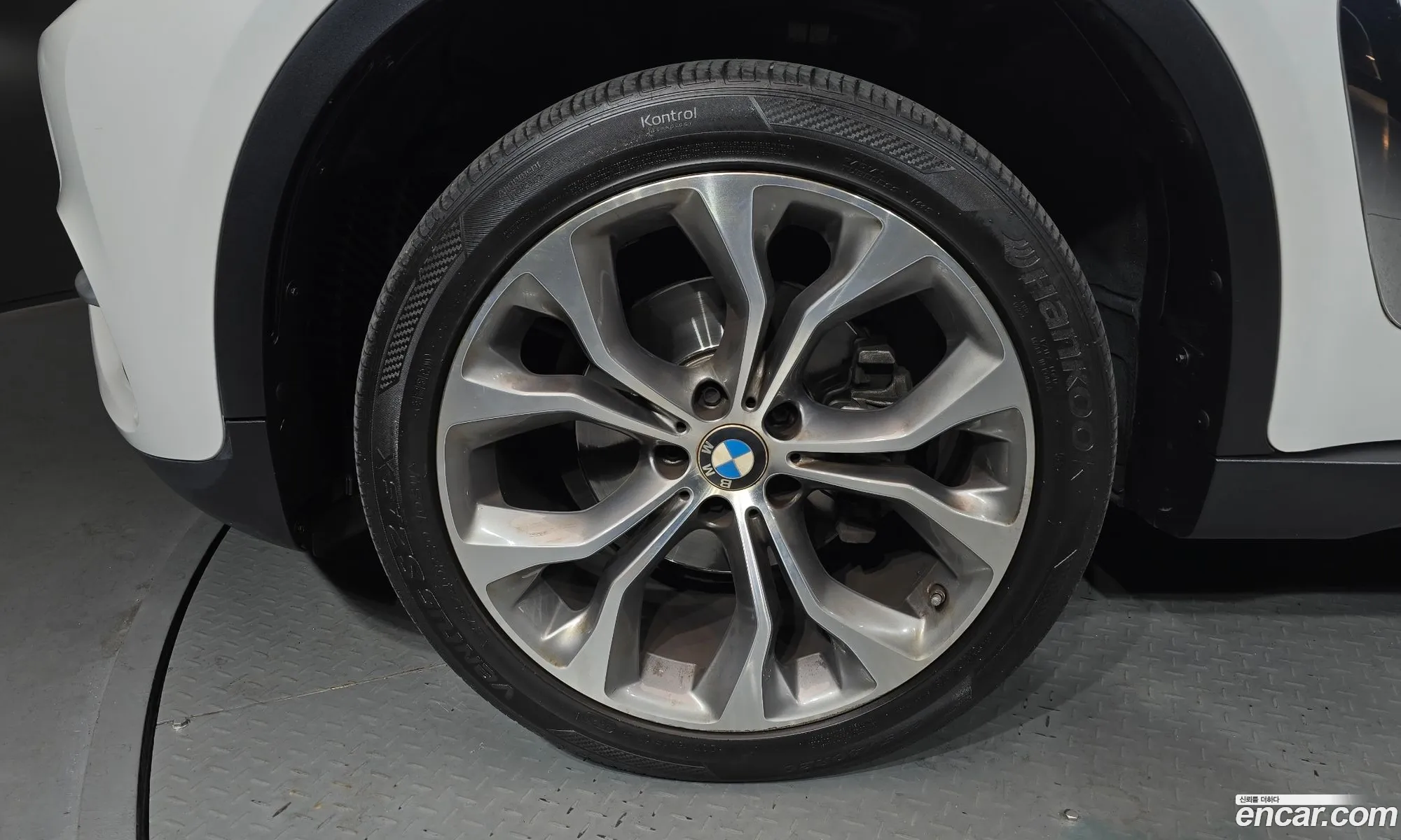 BMW X6 2019 WBAKV210XK0Z84097 — 20