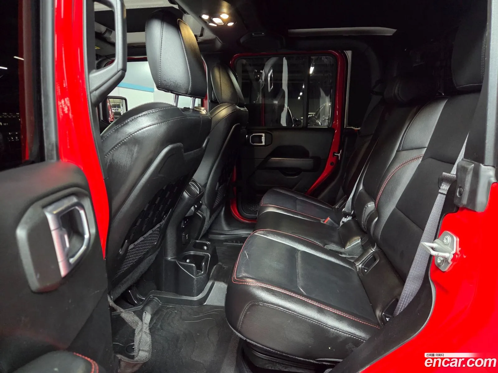 Jeep Gladiator 2021 — 13