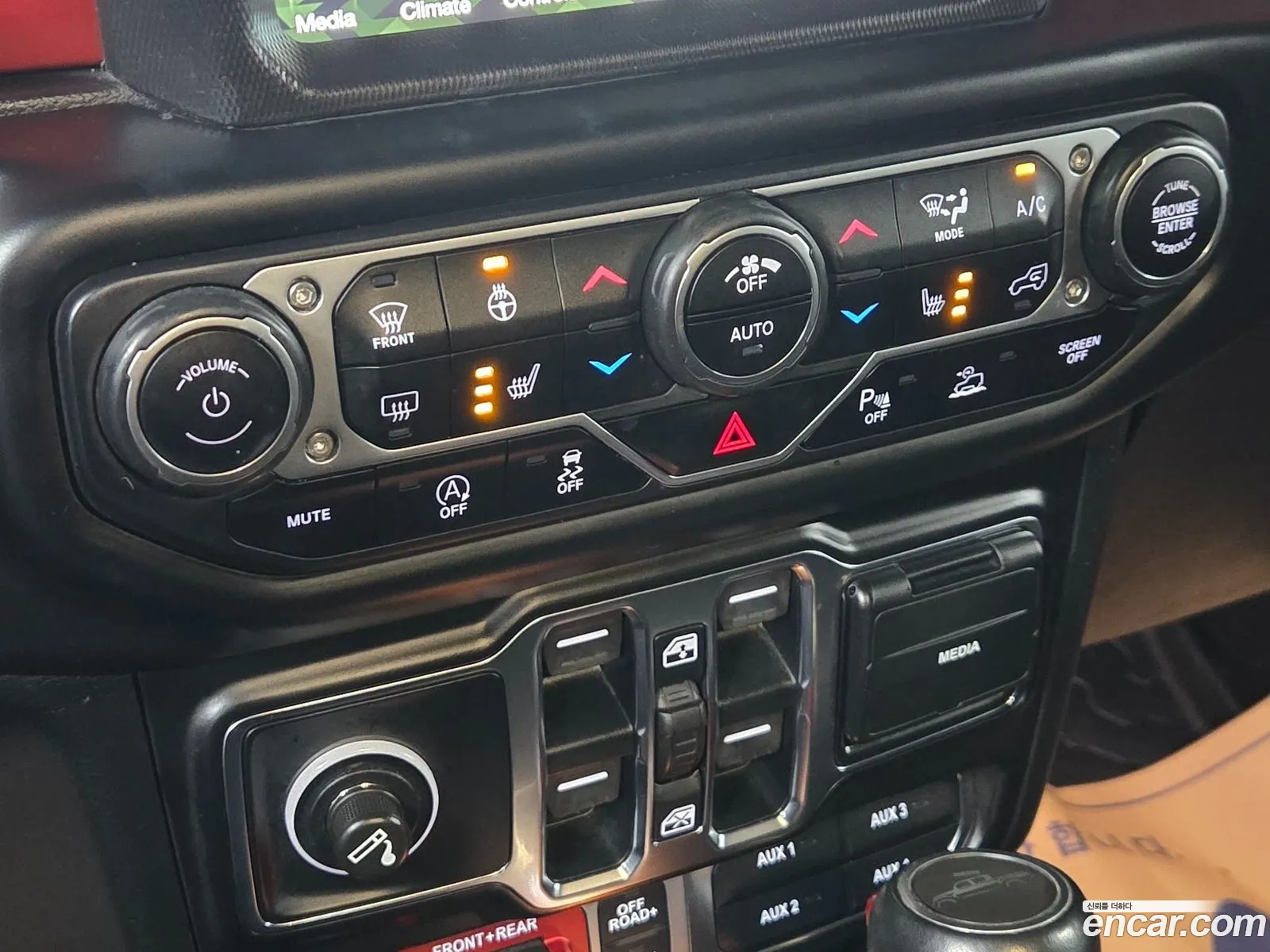 Jeep Gladiator 2021 — 16