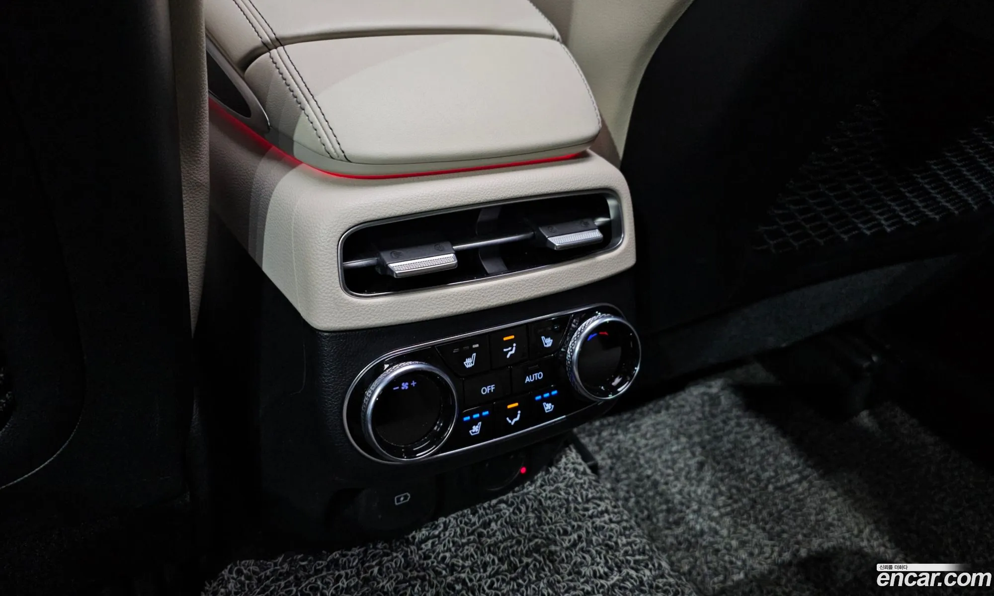 Genesis GV70 2021 — 31