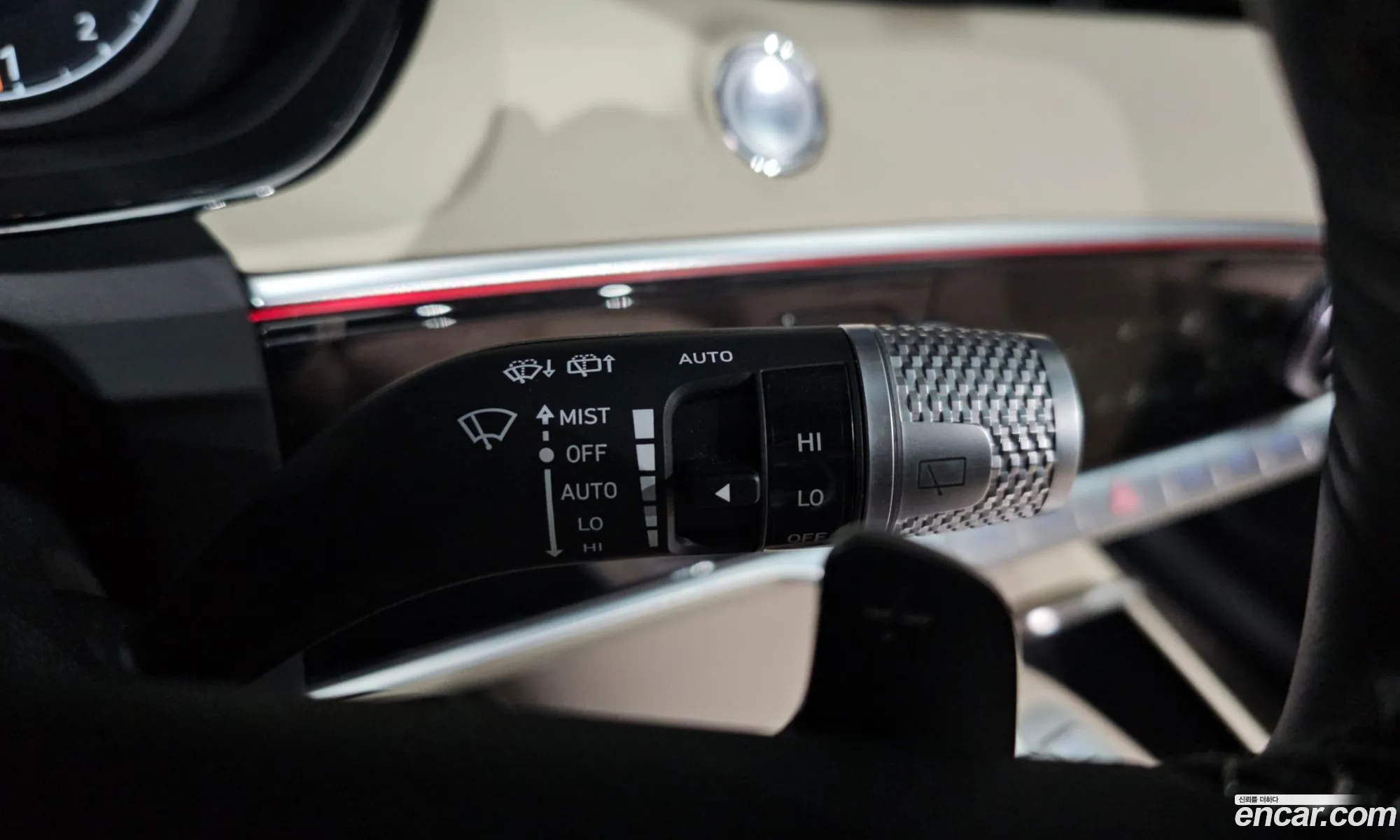 Genesis GV70 2021 — 16