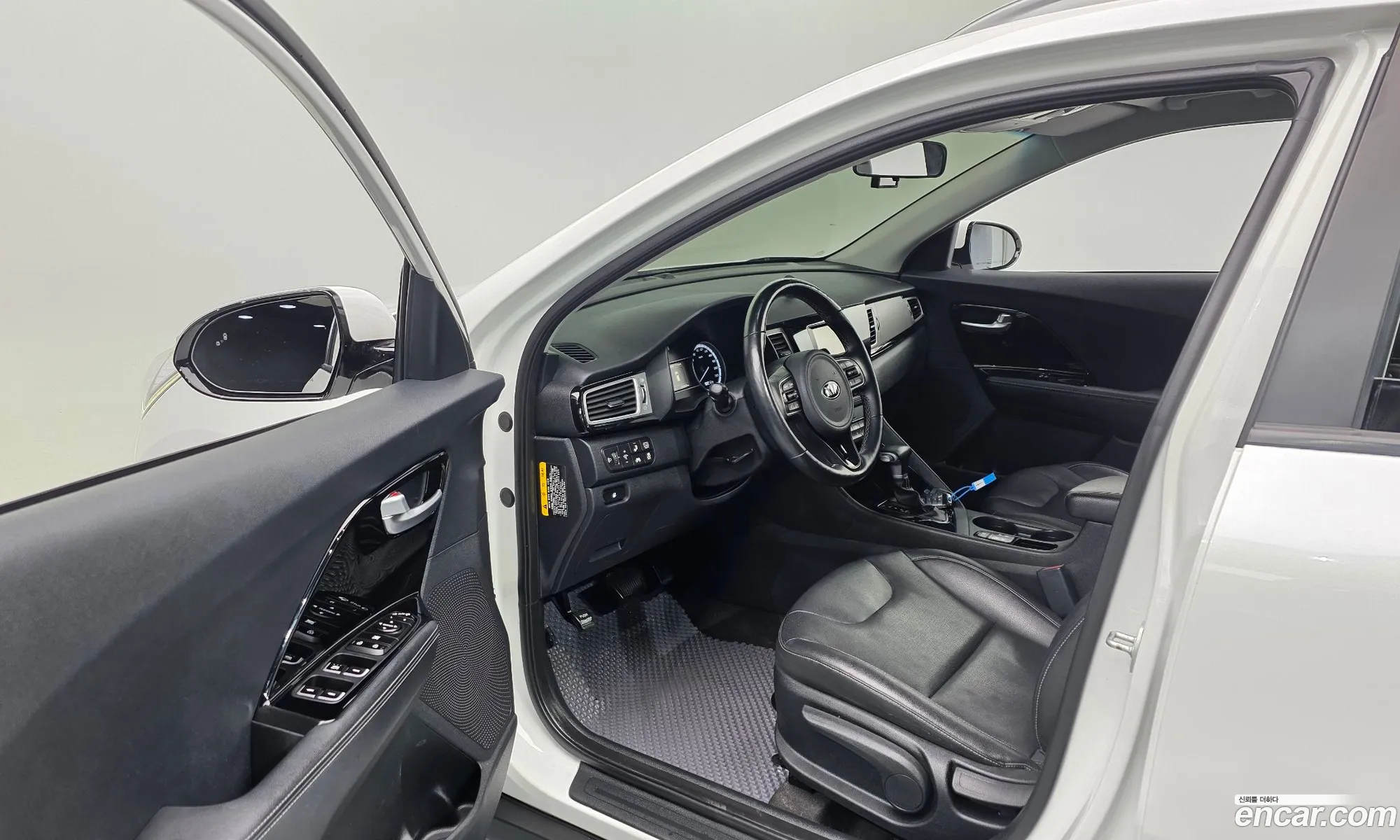 Kia Niro 2017 — 6