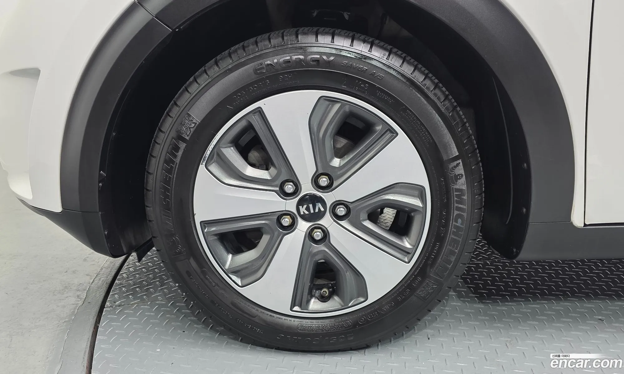 Kia Niro 2017 — 15