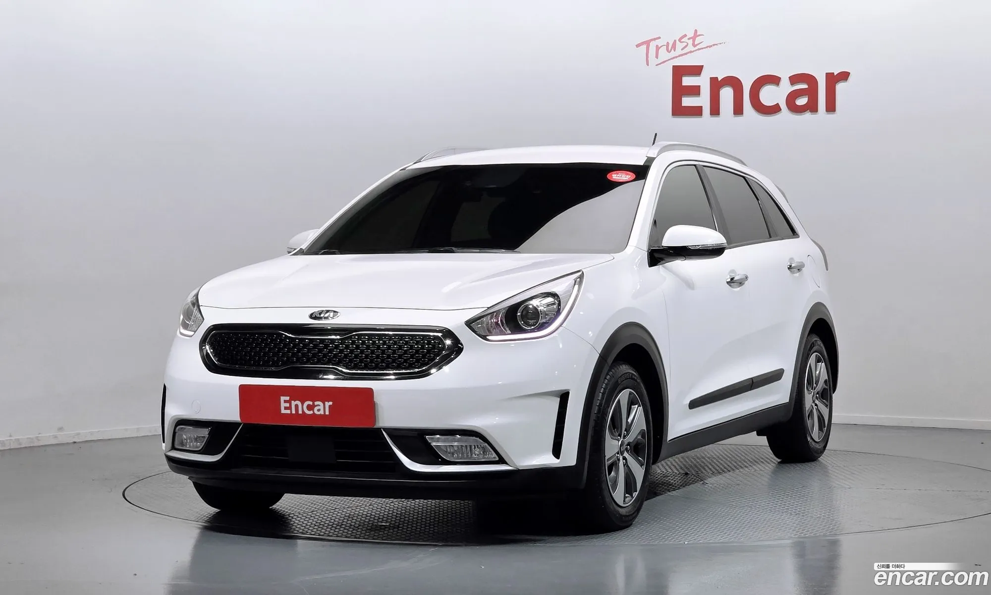 Kia Niro 2017 — 18