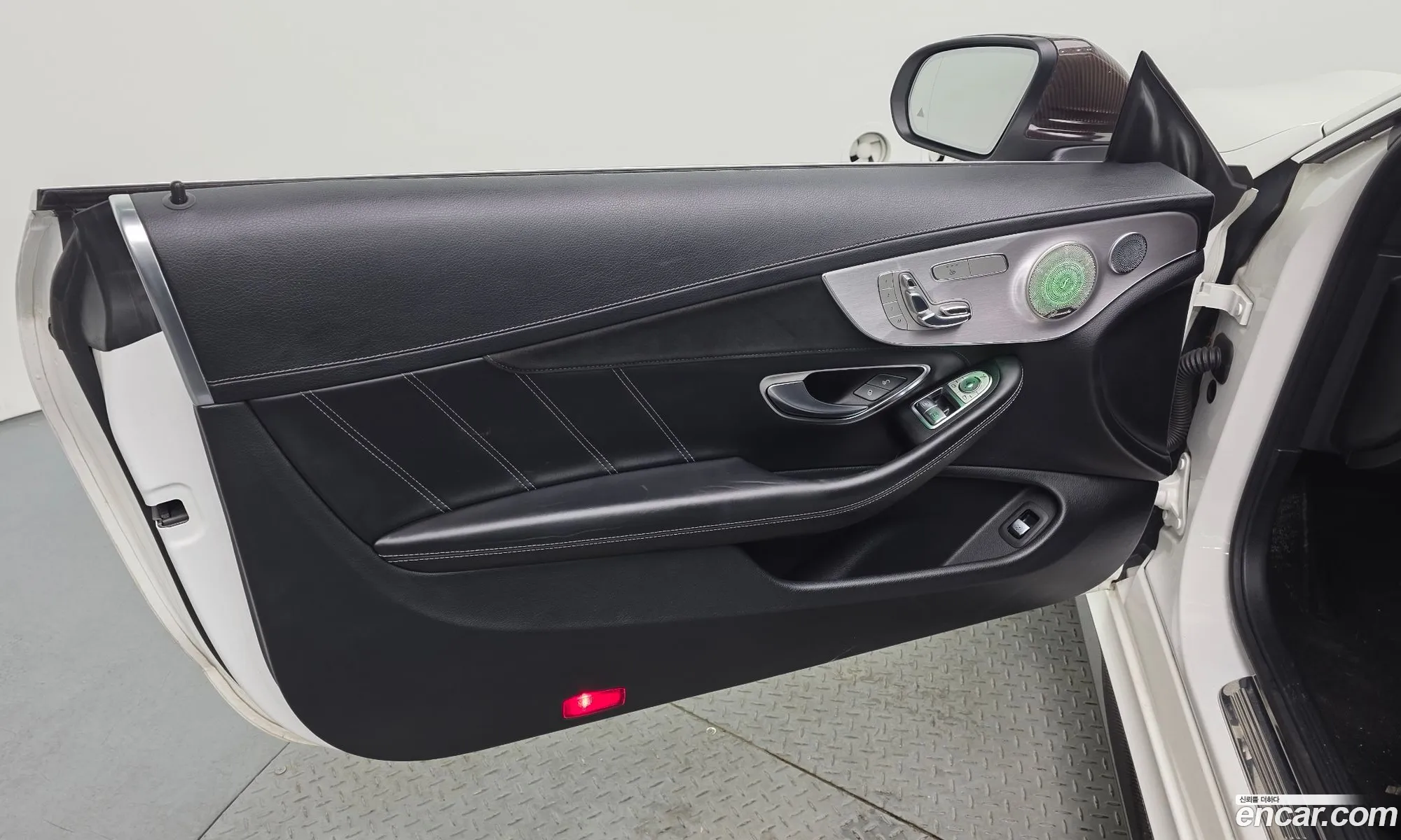 Mercedes-Benz C-Class W205 2018 — 23