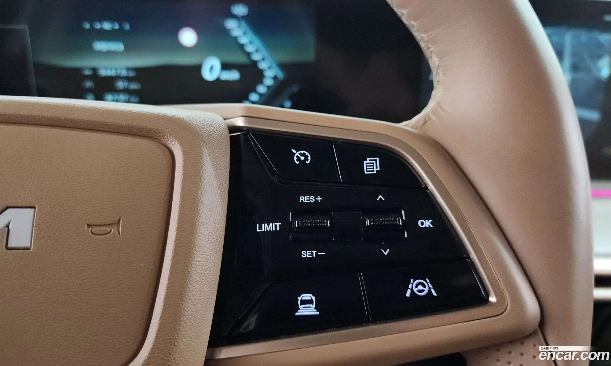 KG Mobility (SsangYong) Actyon 2024 — 10