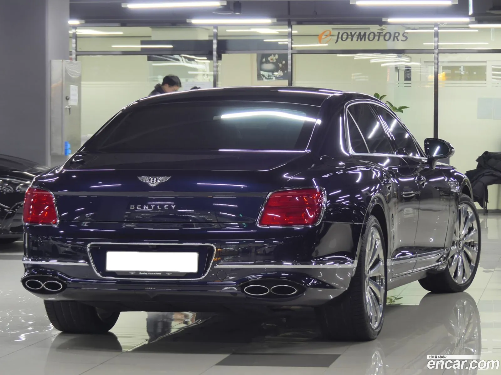 Bentley Flying Spur 2022 — 14