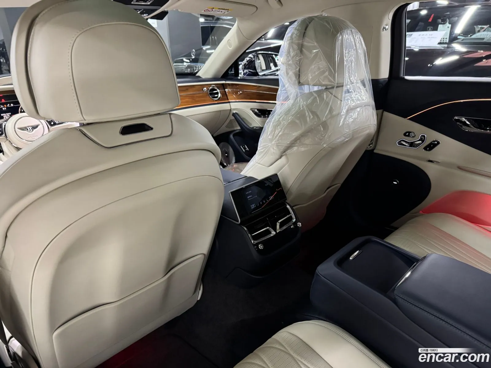 Bentley Flying Spur 2022 — 3