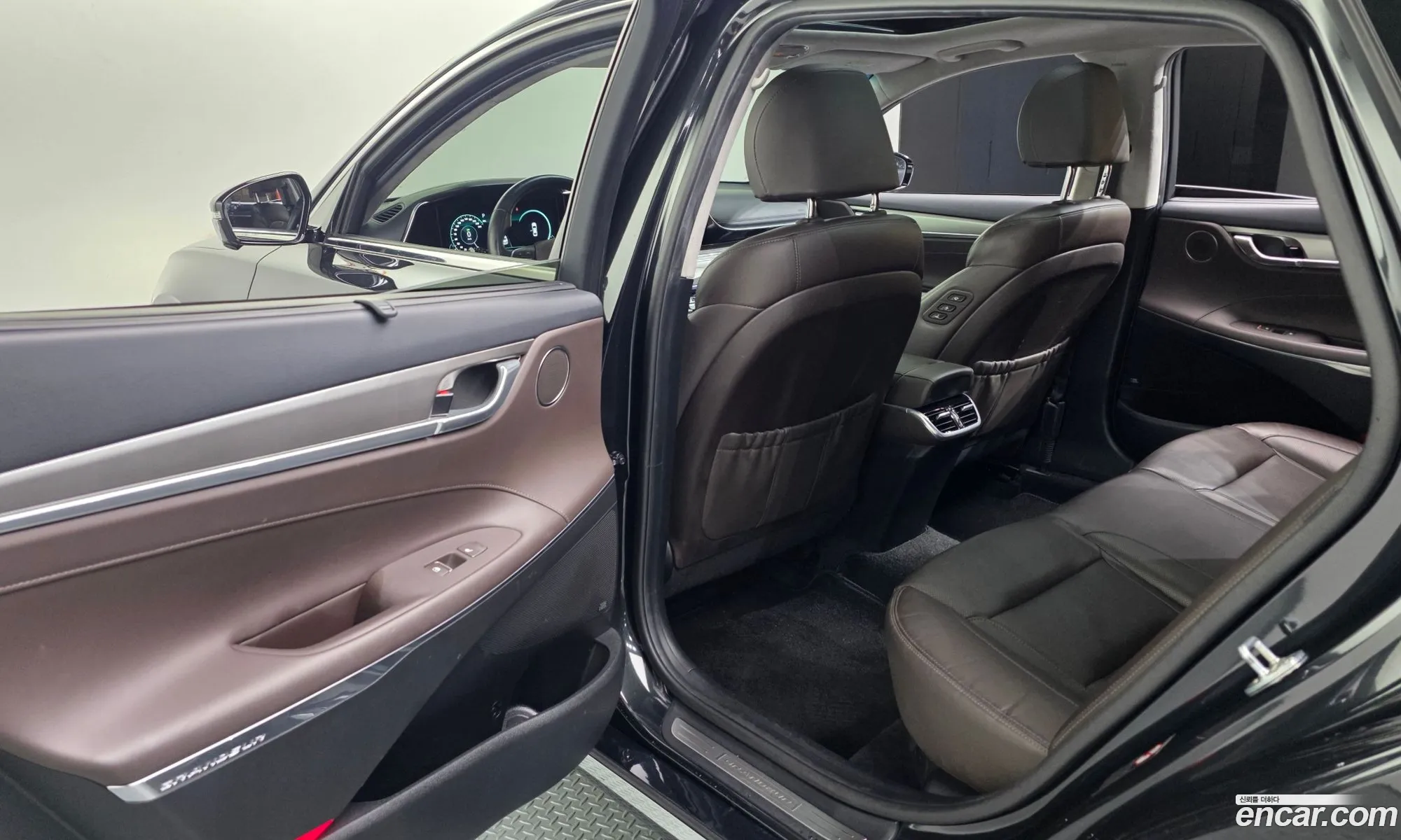 Hyundai Grandeur IG Hybrid 2020 — 29