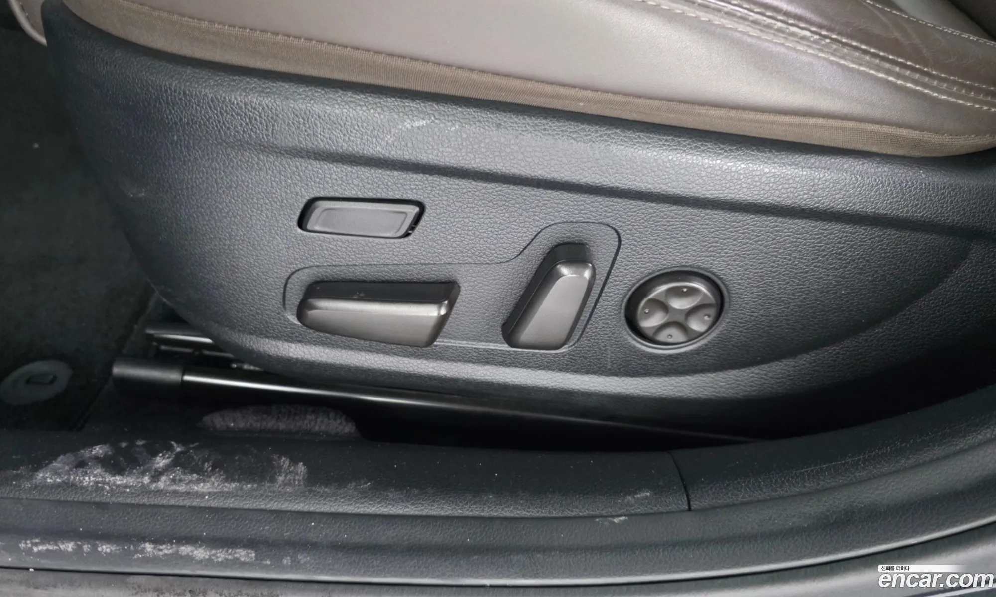 Hyundai Grandeur IG Hybrid 2020 — 24