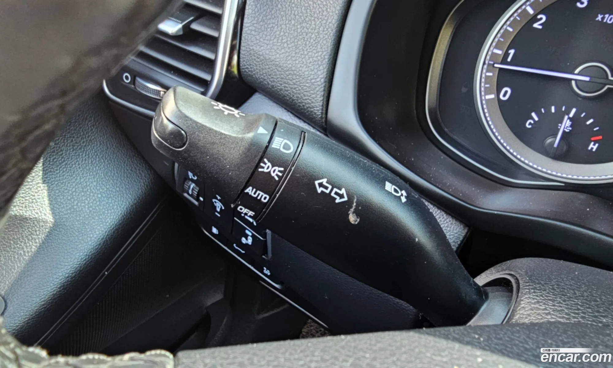 Hyundai Grandeur IG 2019 — 28