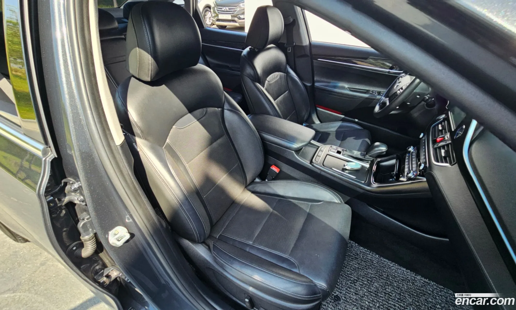 Hyundai Grandeur IG 2019 — 29