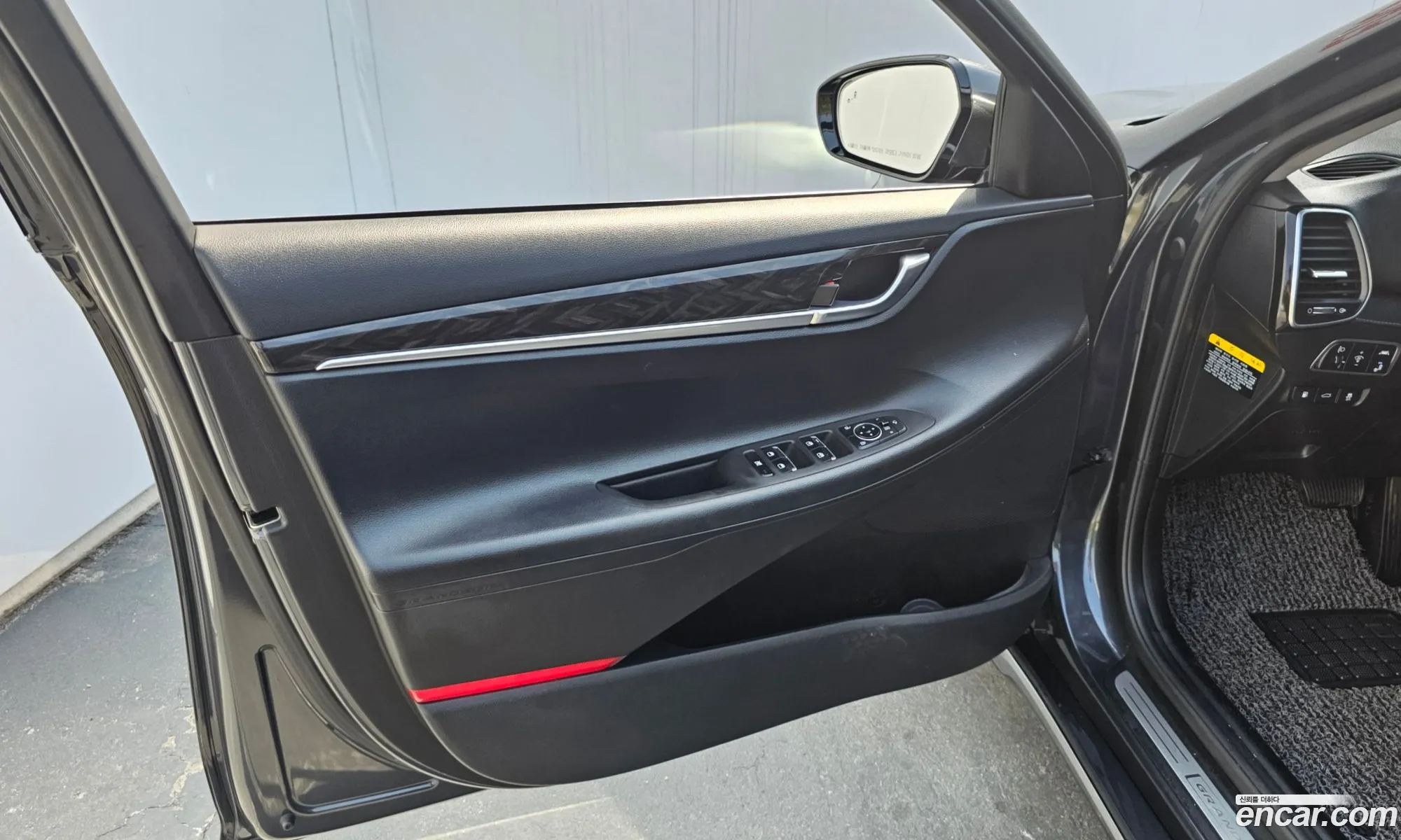Hyundai Grandeur IG 2019 — 25