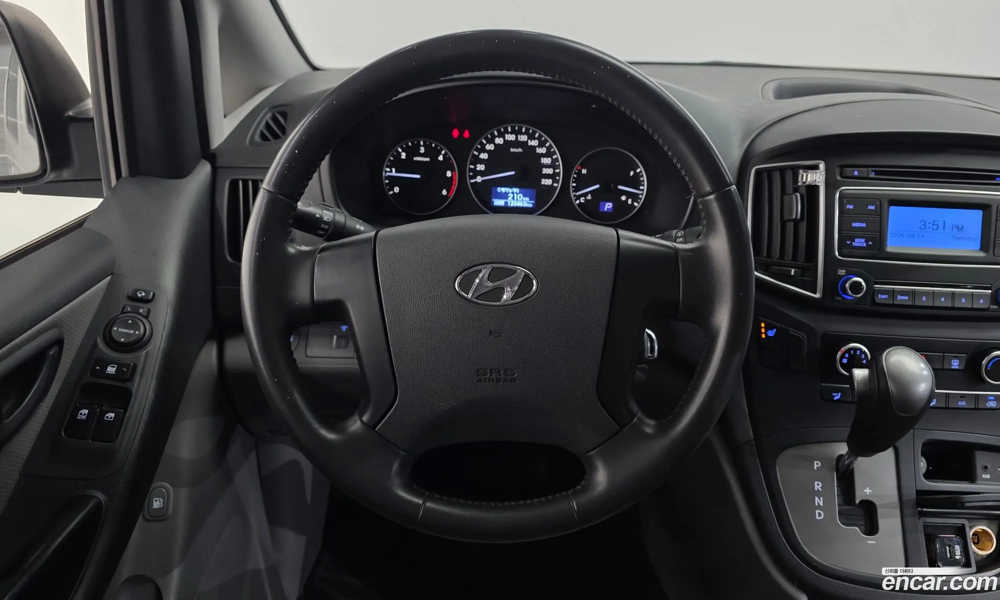 Hyundai Grand Starex 2018 — 18