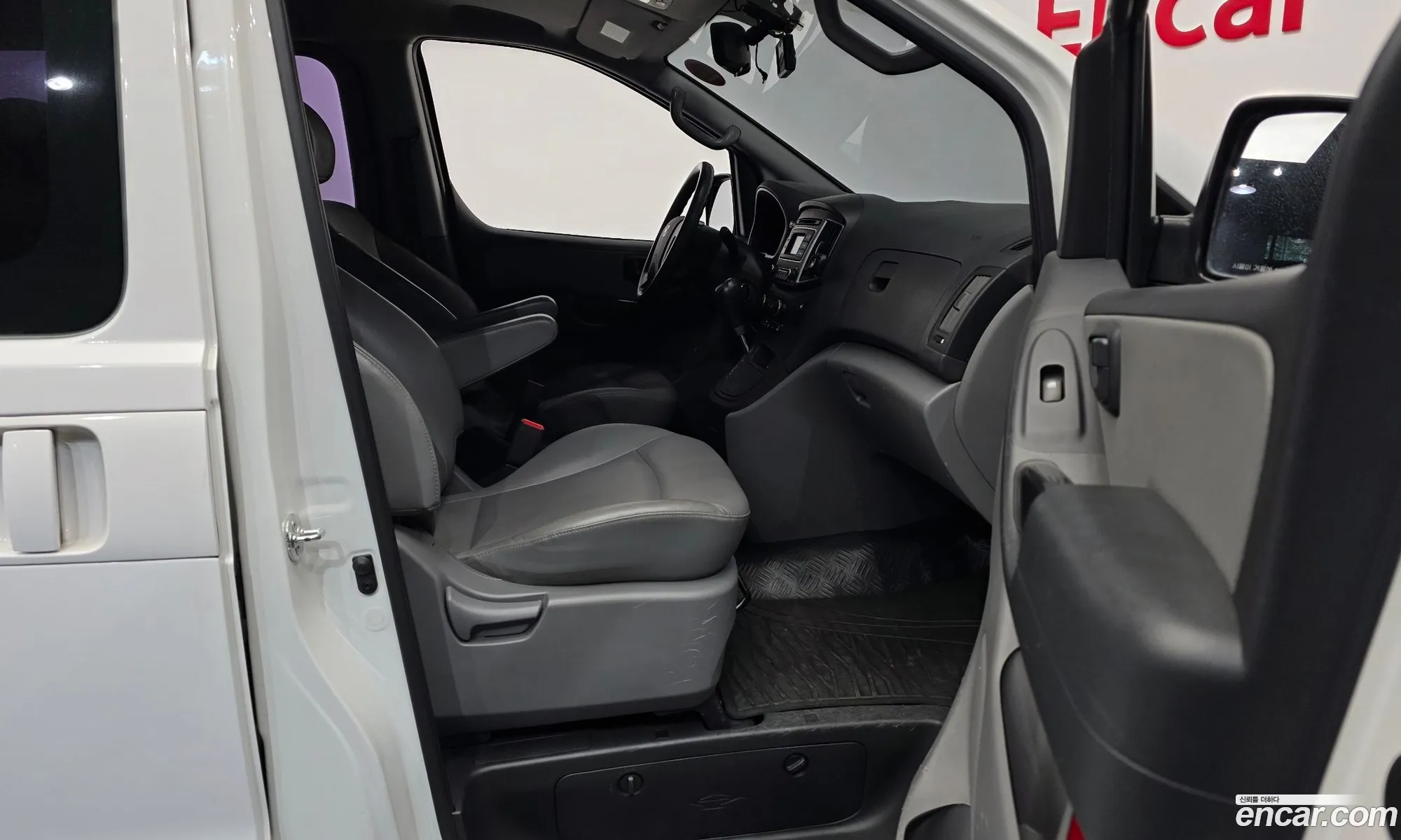Hyundai Grand Starex 2018 — 19