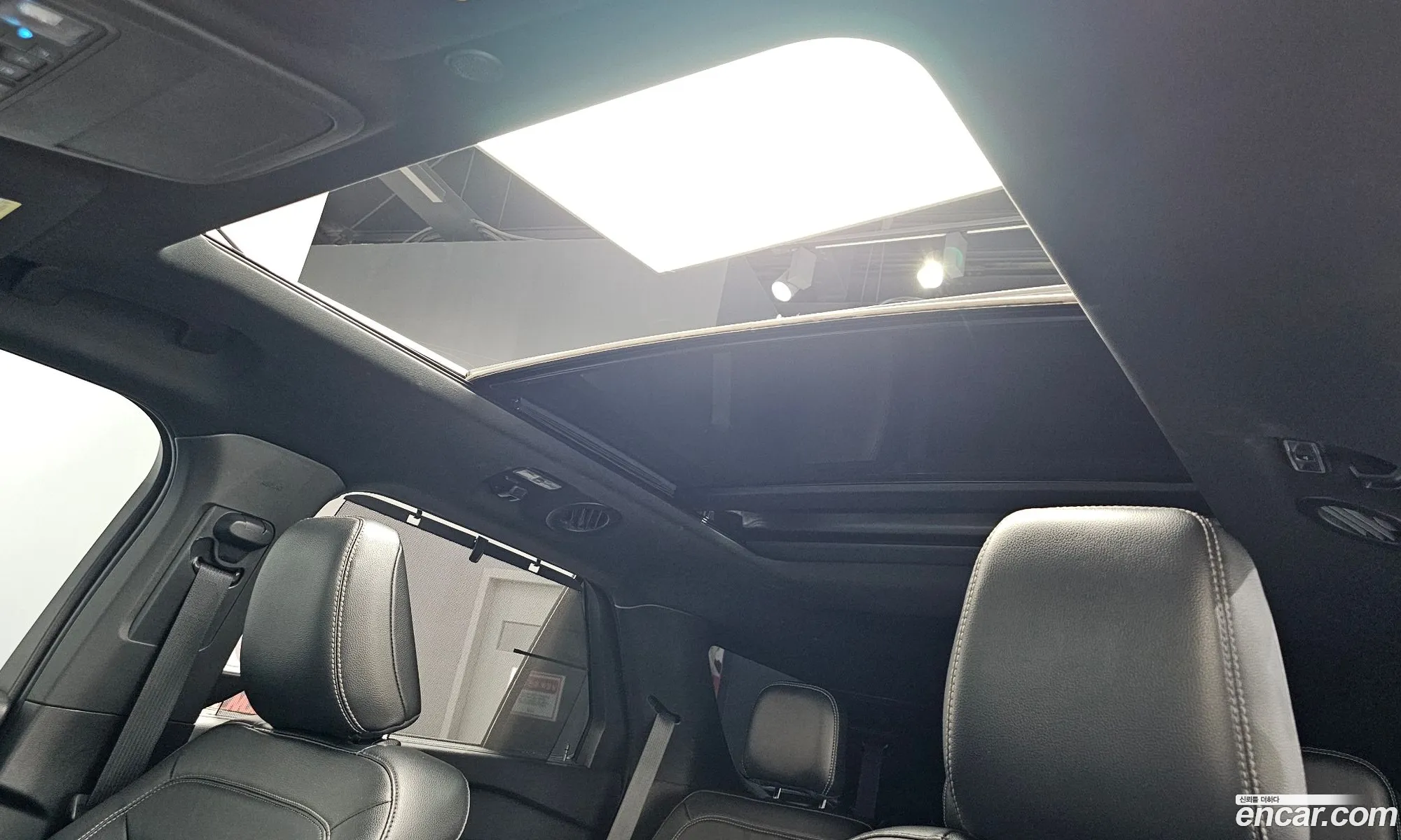 Ford Explorer 6th Gen 2020 1FMSK8FH5LGB78525 — 40